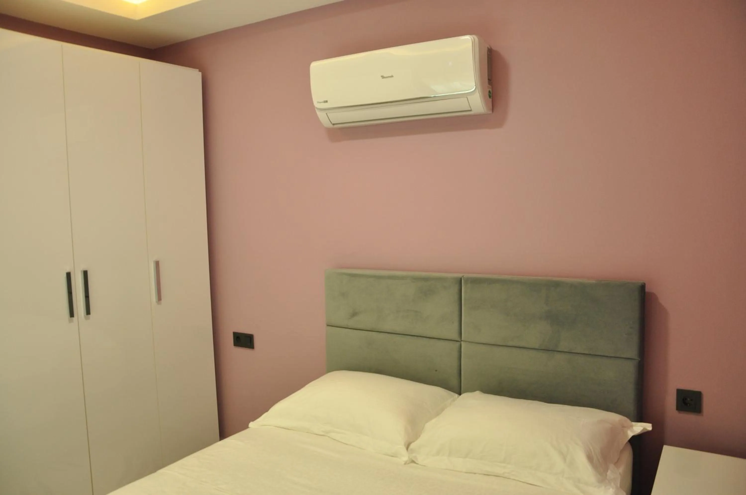 Bedroom, Bed in X SUITE APART