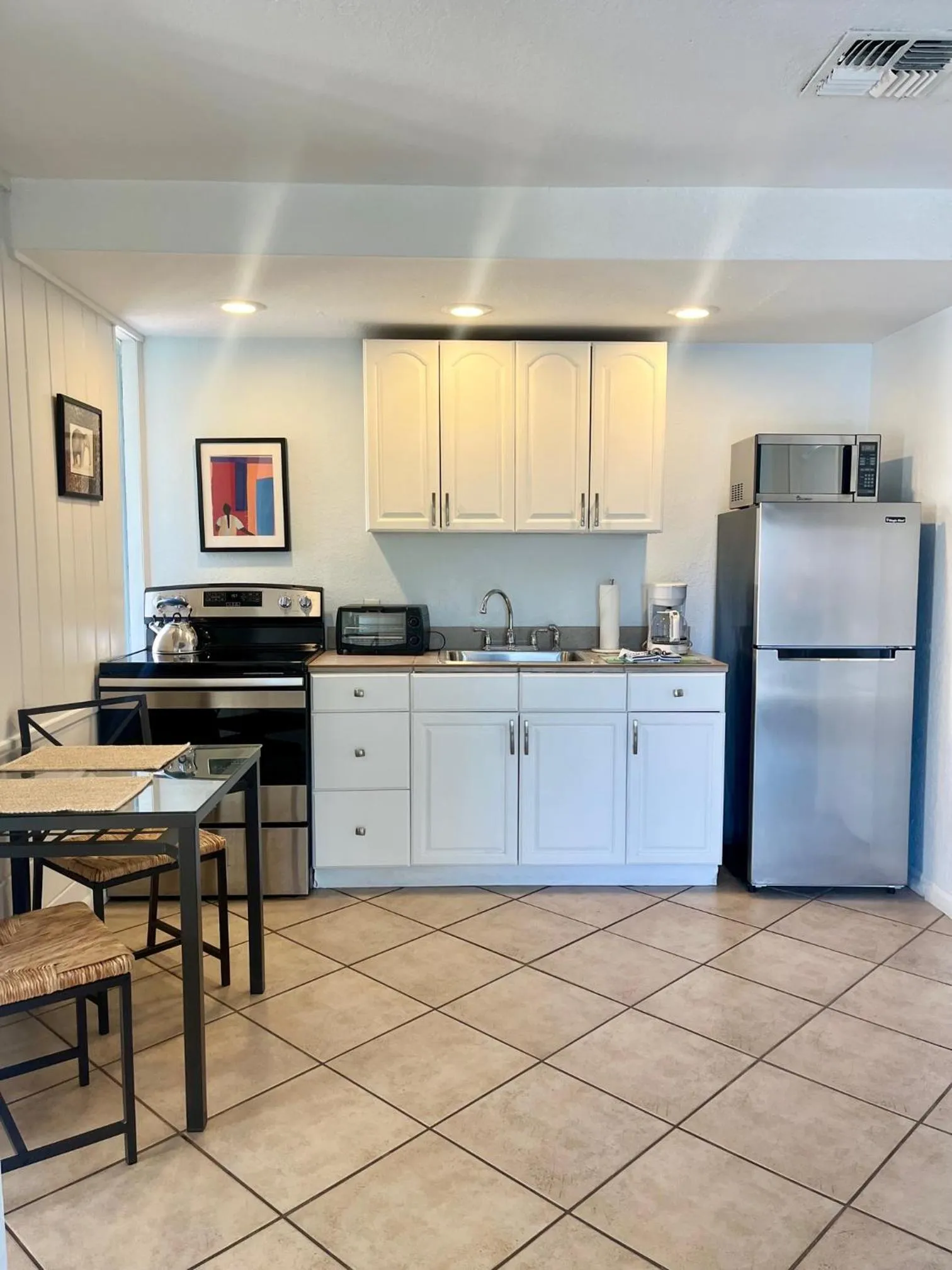 Kitchen or kitchenette in Turtle Beach Resort