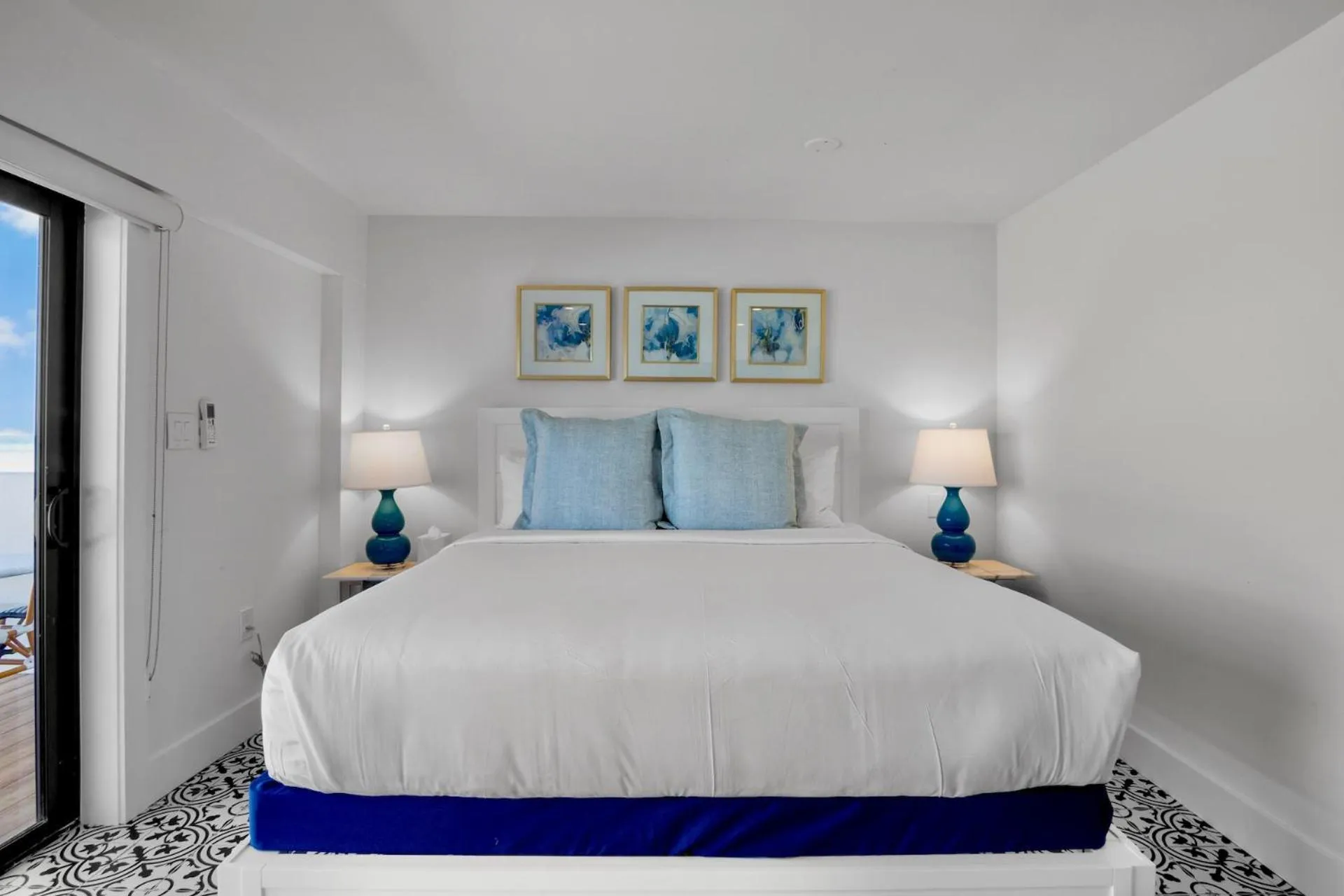 Bed in Seaside at Anna Maria Island Inn