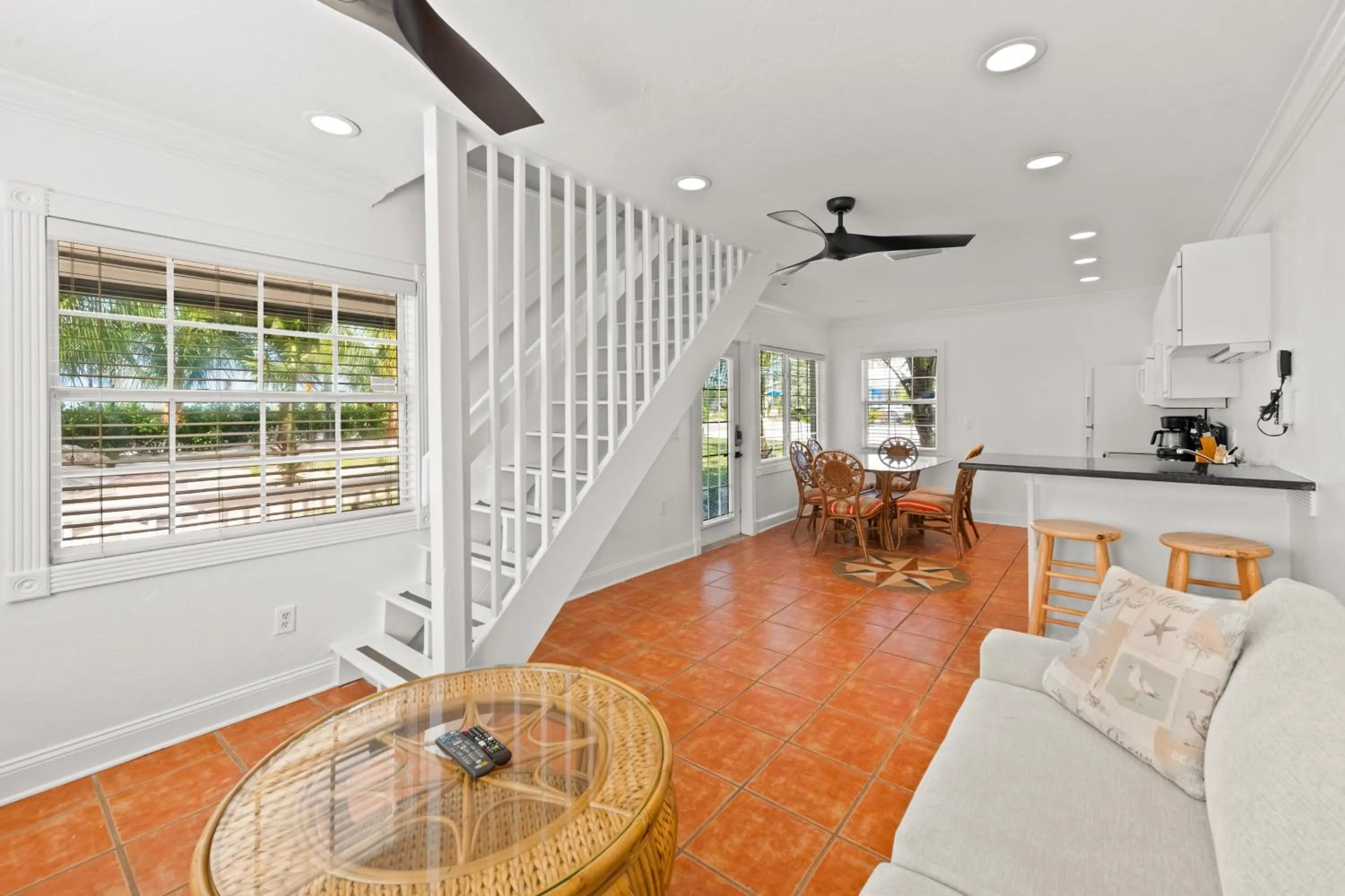 Living room in Tropic Isle At Anna Maria Island Inn
