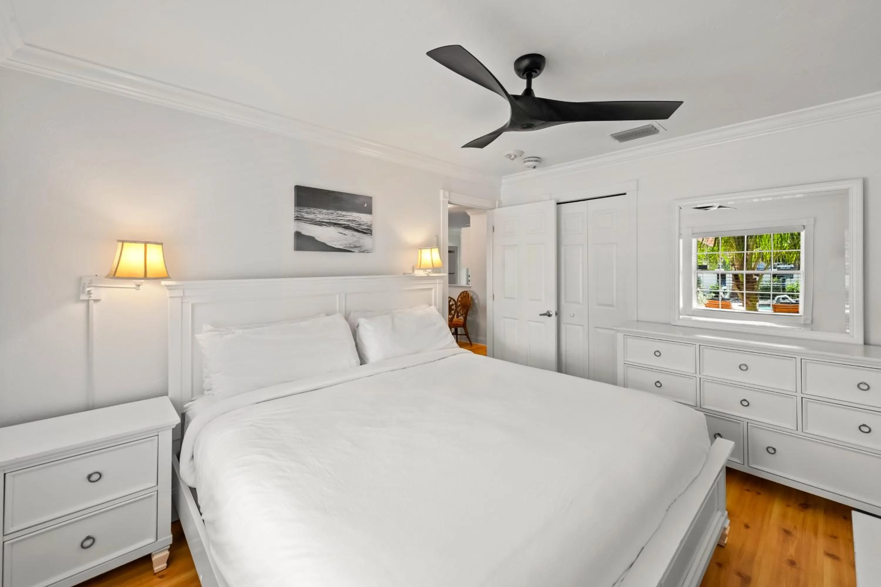 Bedroom, Bed in Tropic Isle At Anna Maria Island Inn