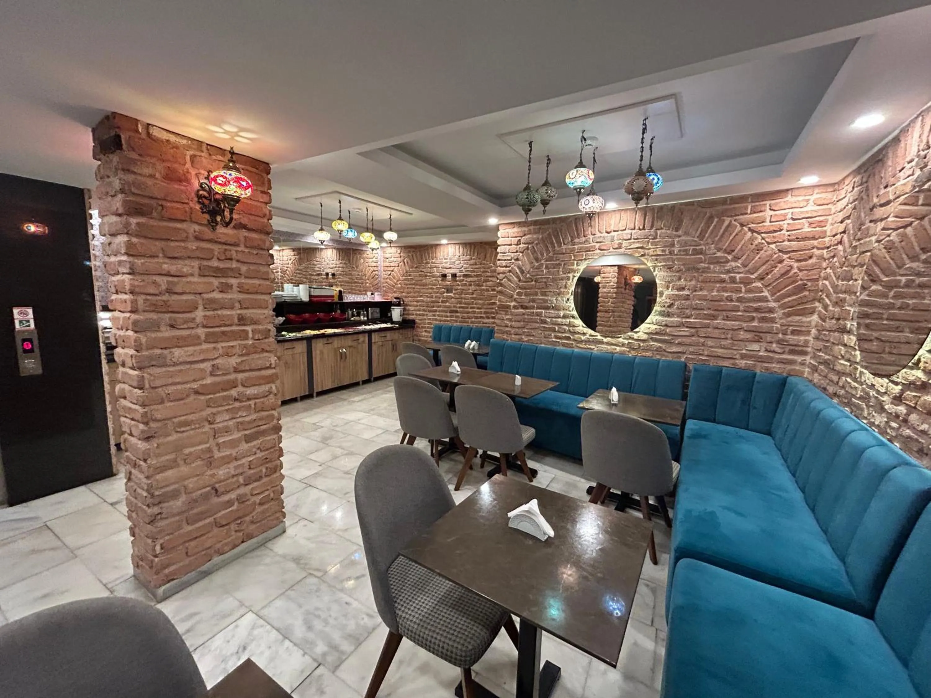 Kitchen or kitchenette in Basilissis Hotel