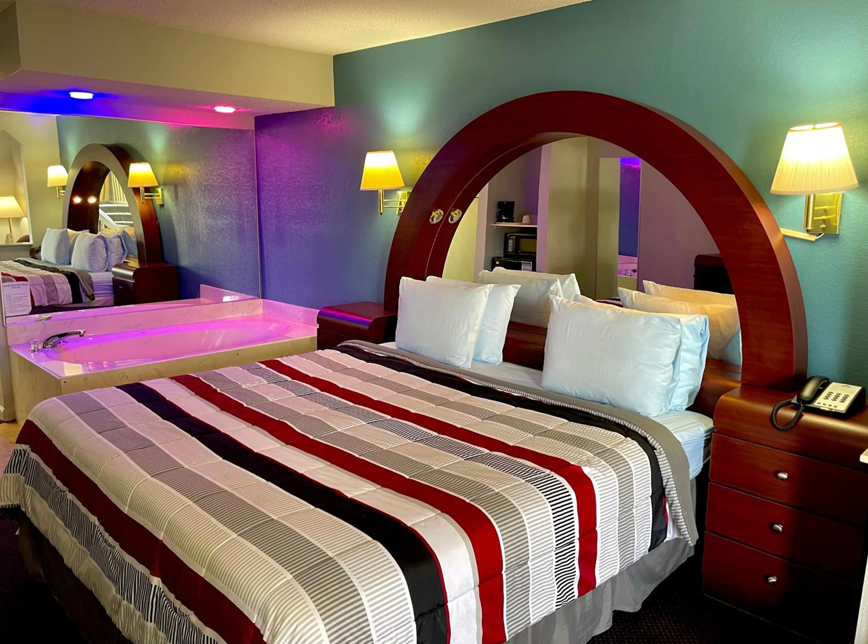 Bed in Luxury Inn & Suites
