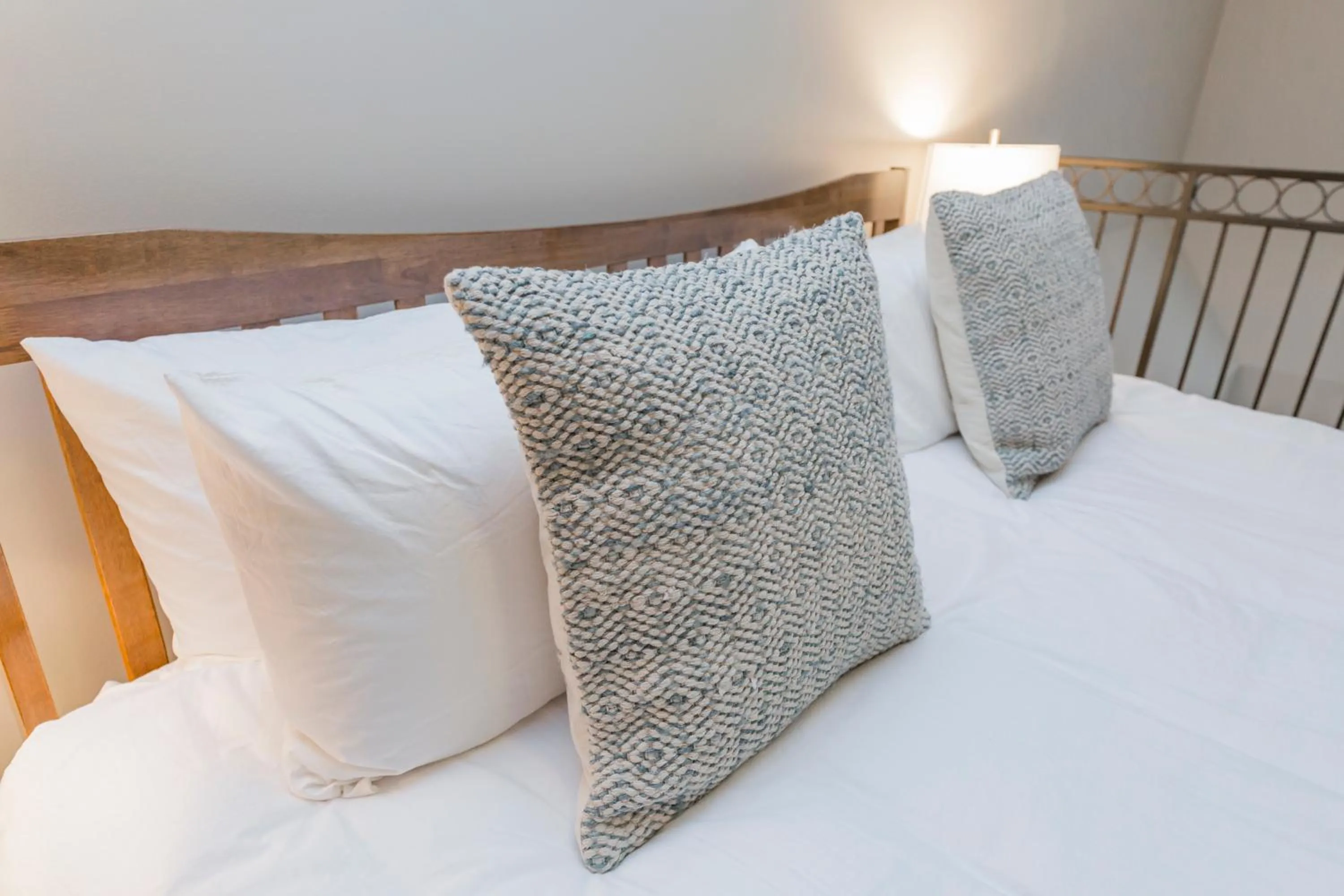 Bed in Mint House Nashville - Hillsboro Village