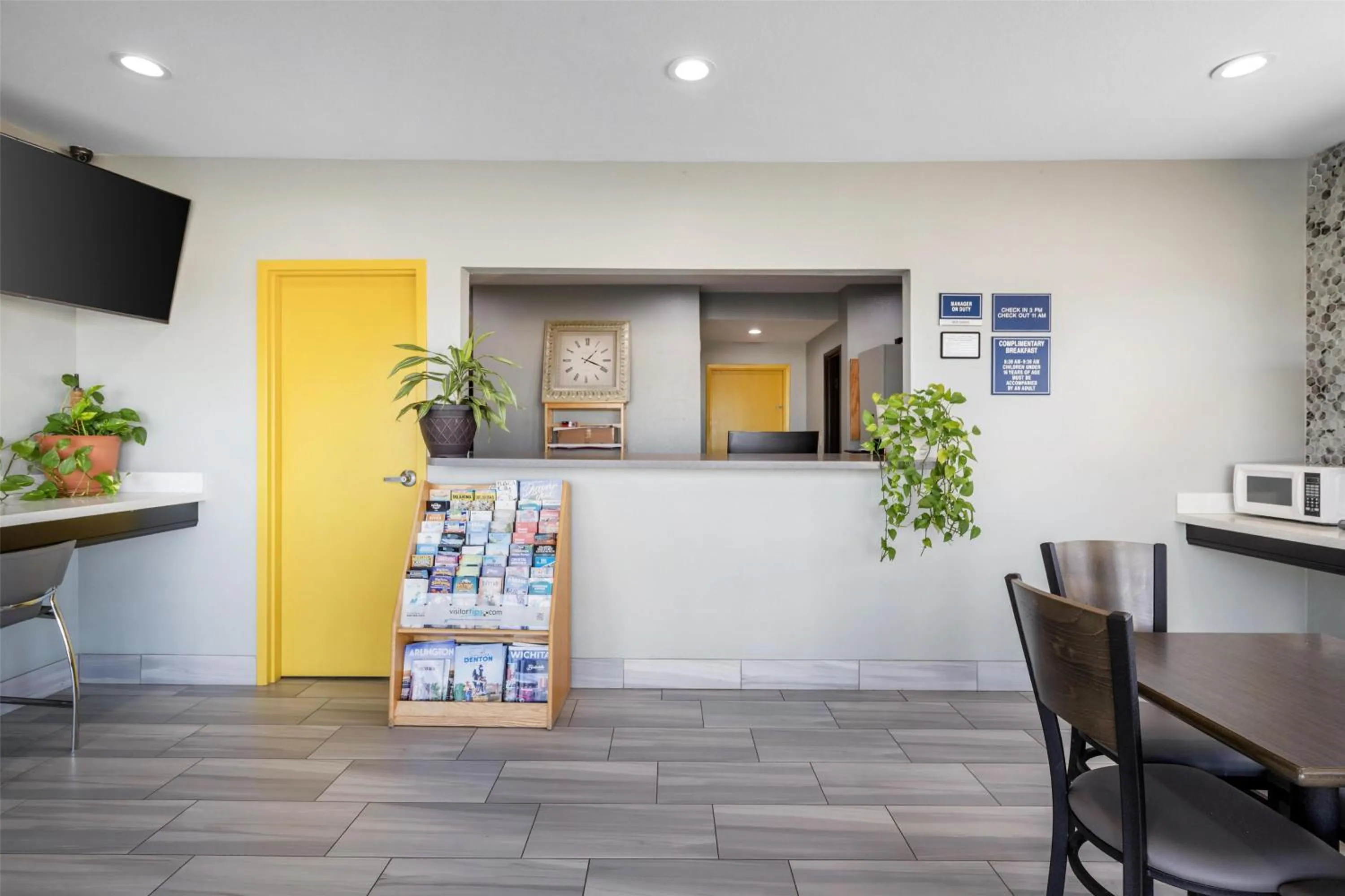 Lobby or reception in SureStay by Best Western McAlester