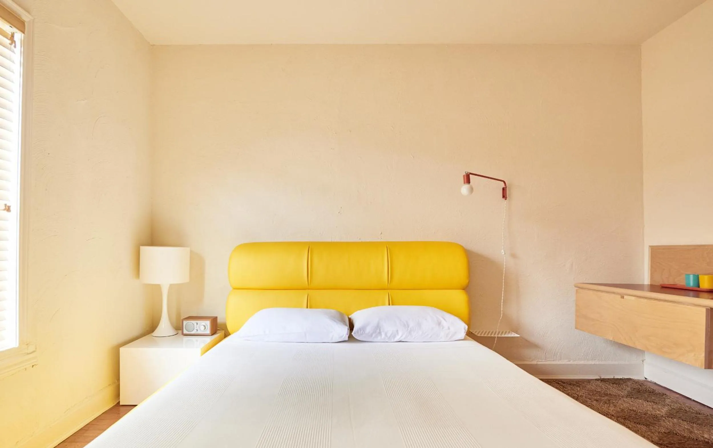 Bedroom, Bed in Austin Motel