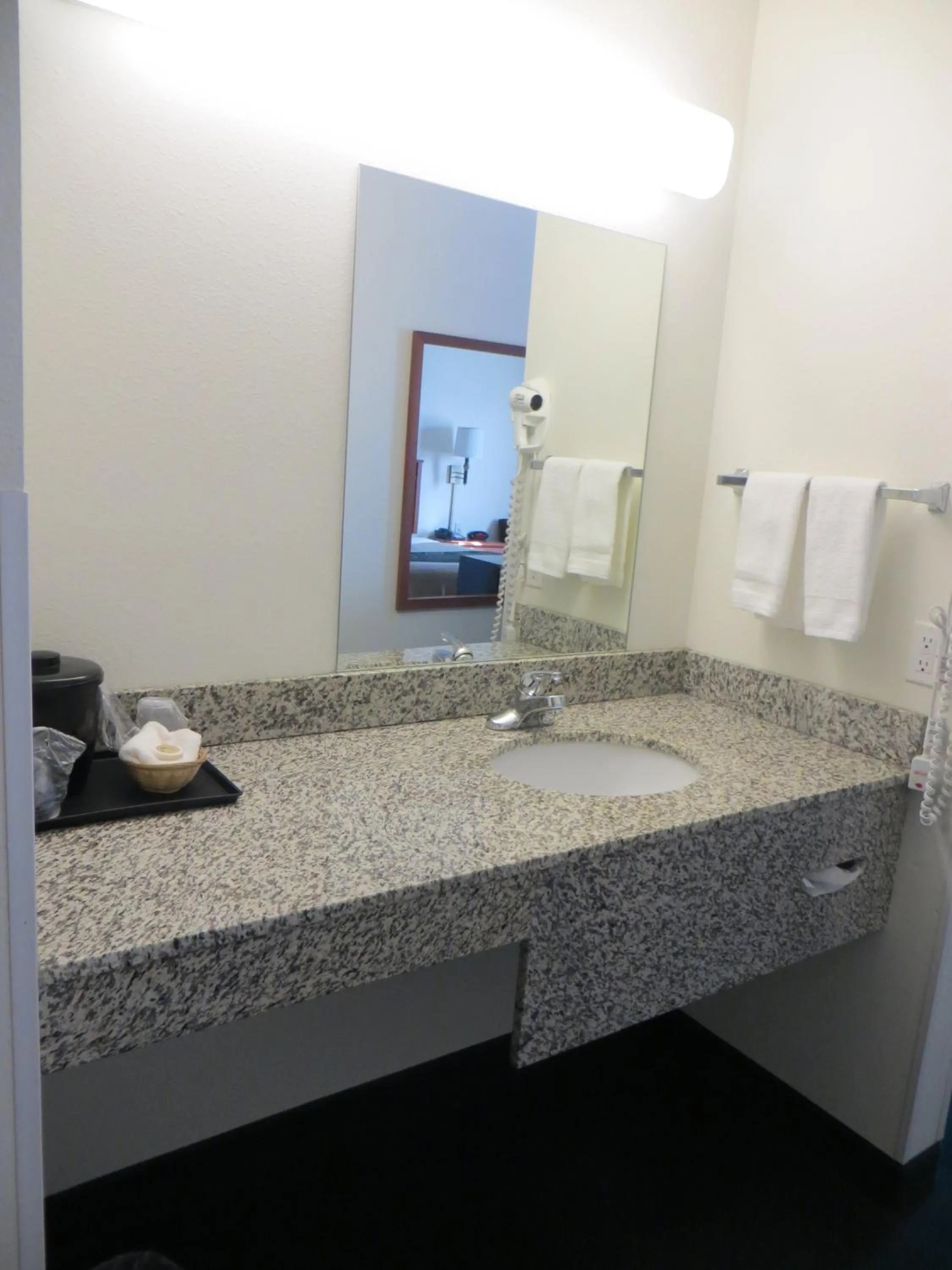 Bathroom in Travelodge by Wyndham Missouri Valley