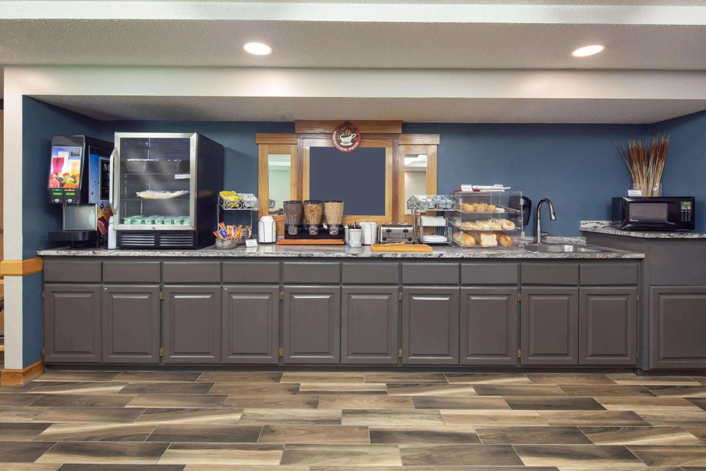 Restaurant/places to eat in AmericInn by Wyndham Northfield