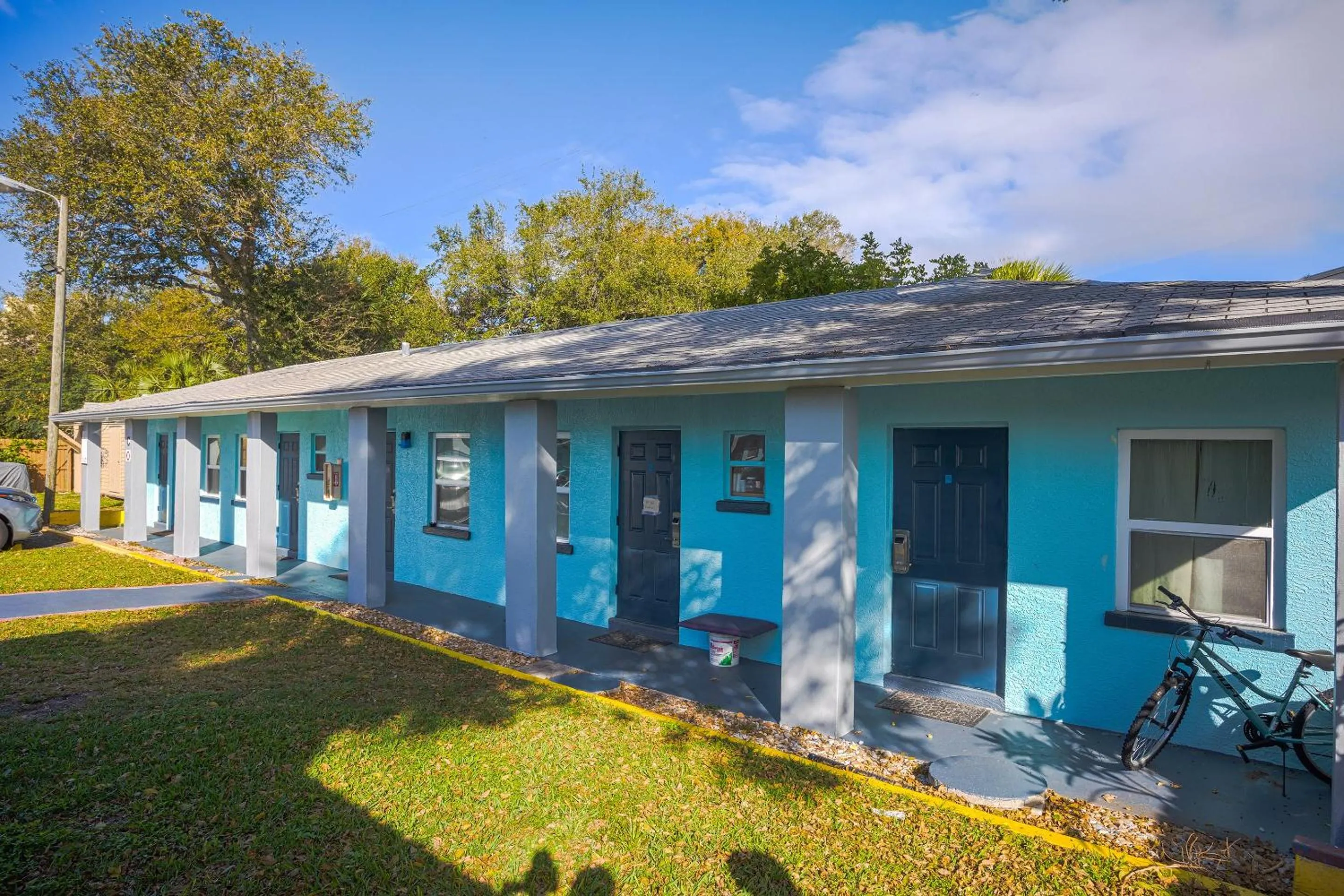 Facade/entrance in Aladdin Motel By OYO Merritt Island