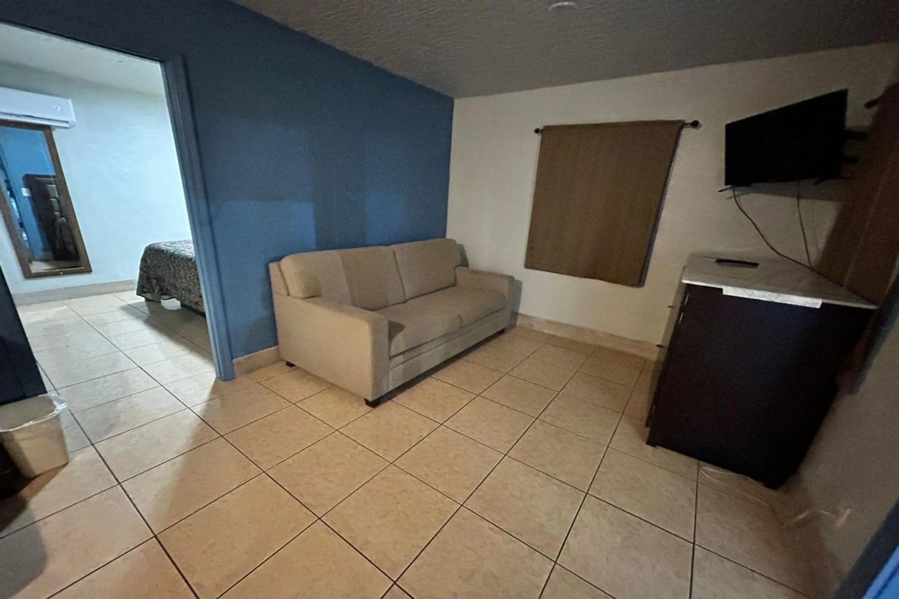 Bedroom in Aladdin Motel By OYO Merritt Island