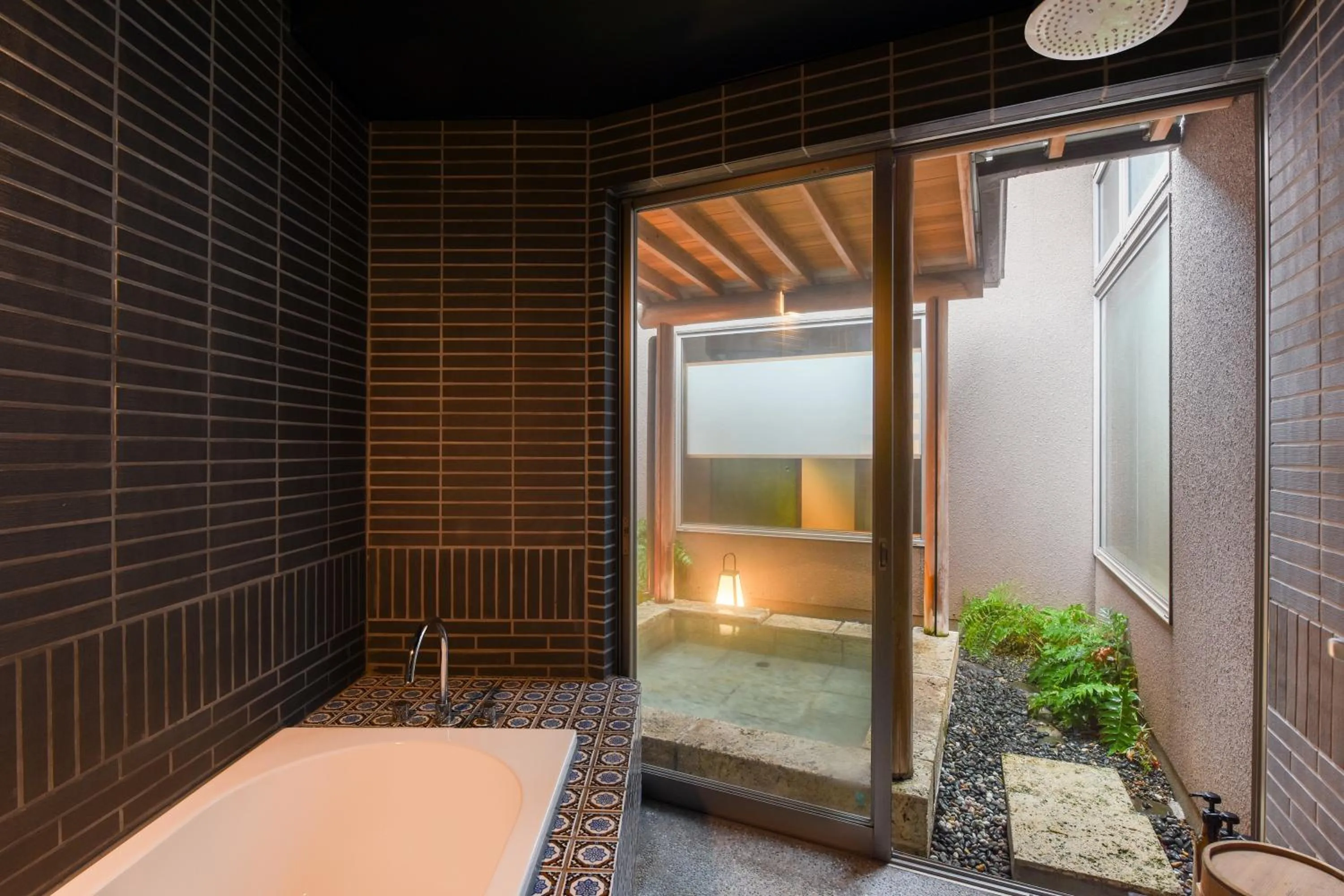 Hot Spring Bath in Kotengu Sanroji