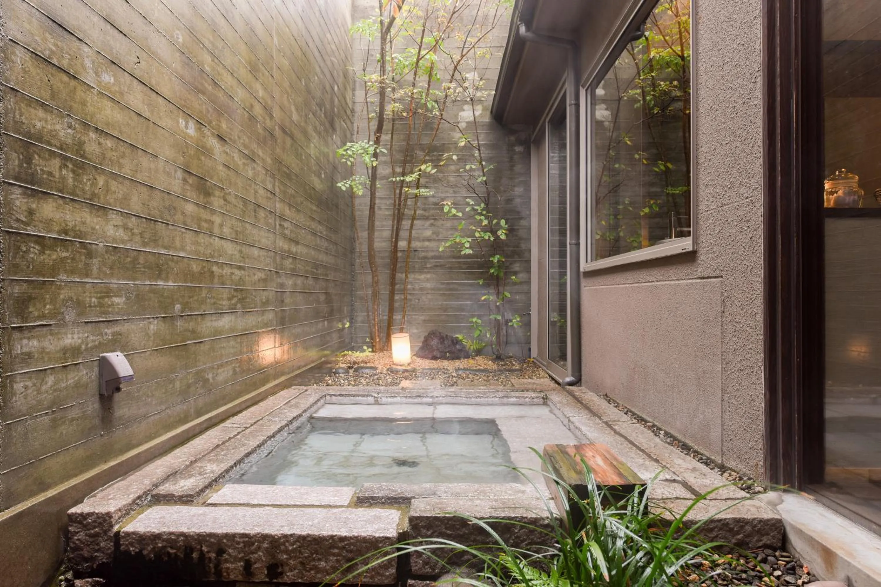 Hot Spring Bath in Kotengu Sanroji