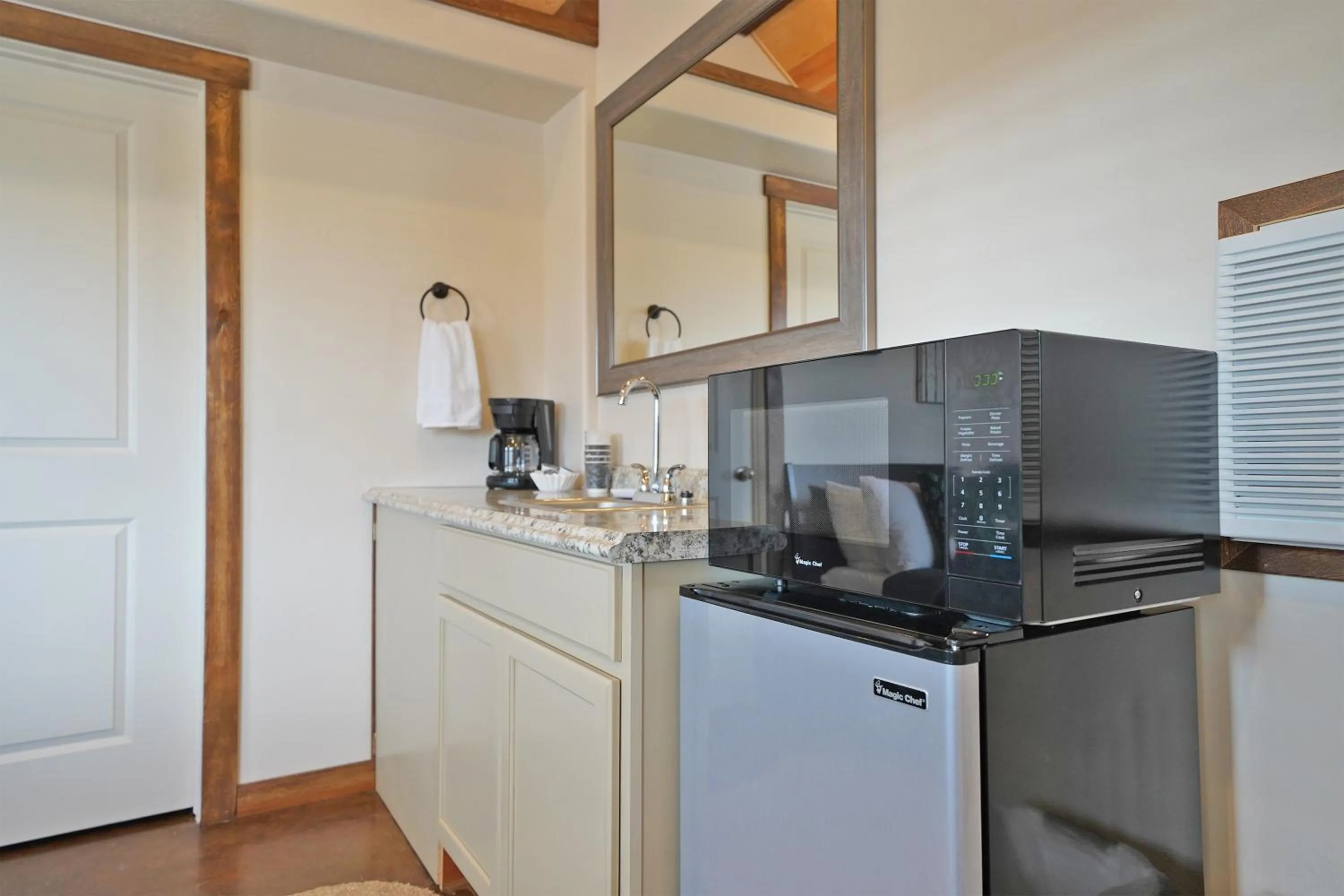 Kitchen or kitchenette in Gooseberry Lodges Zion National Park Area