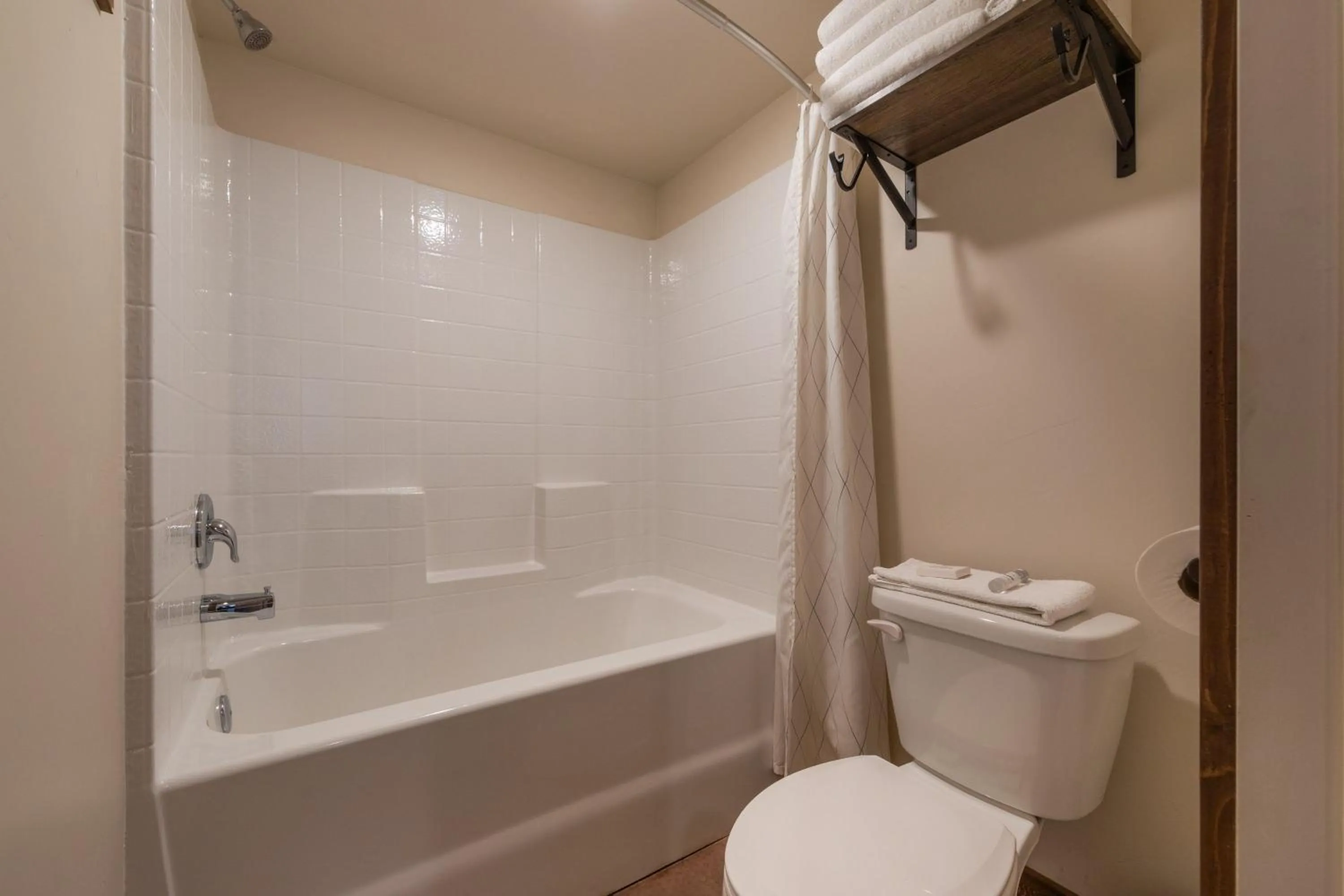 Bathroom in Gooseberry Lodges Zion National Park Area