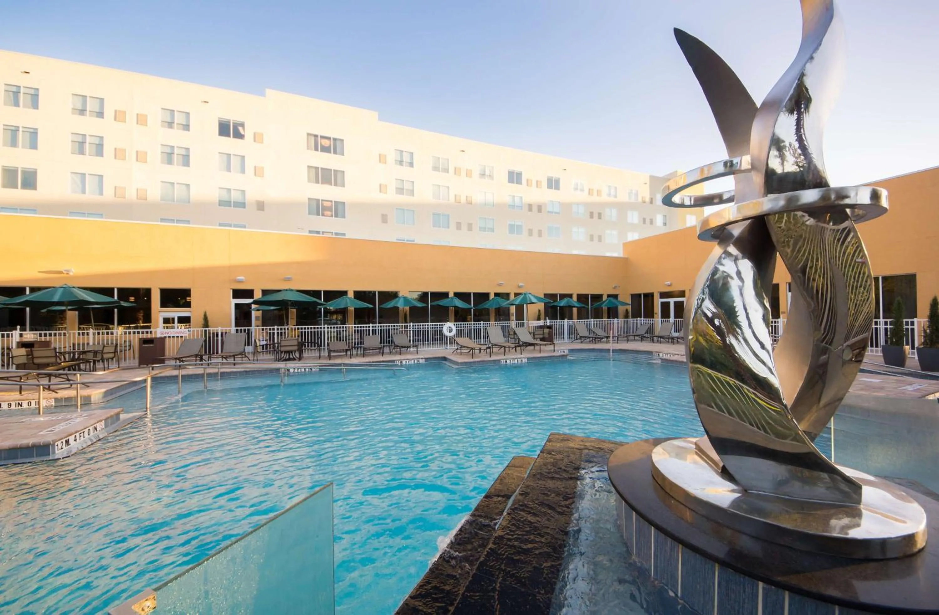 Swimming pool in Hyatt Place Orlando/Lake Buena Vista
