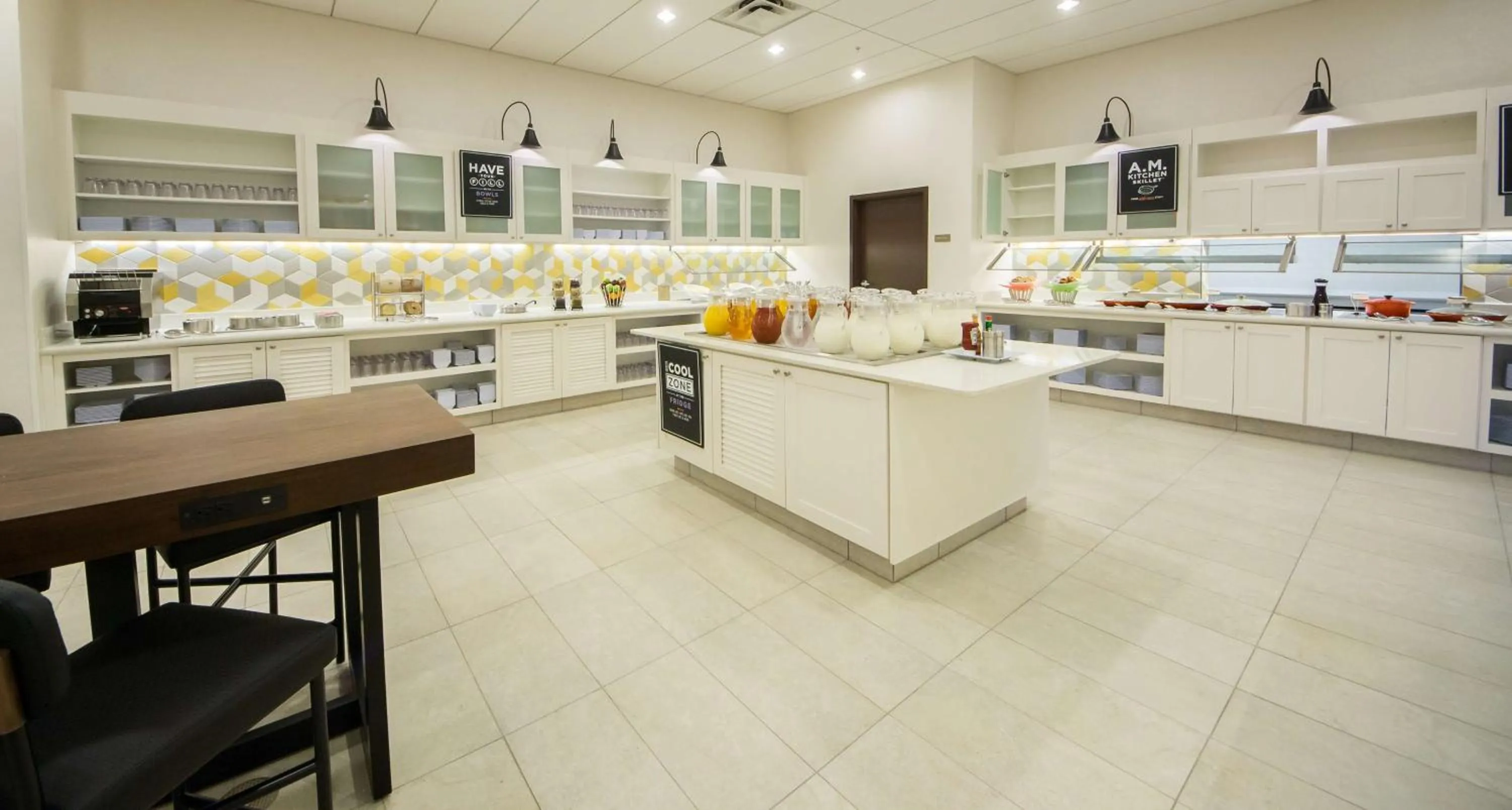 Restaurant/places to eat in Hyatt Place Orlando/Lake Buena Vista