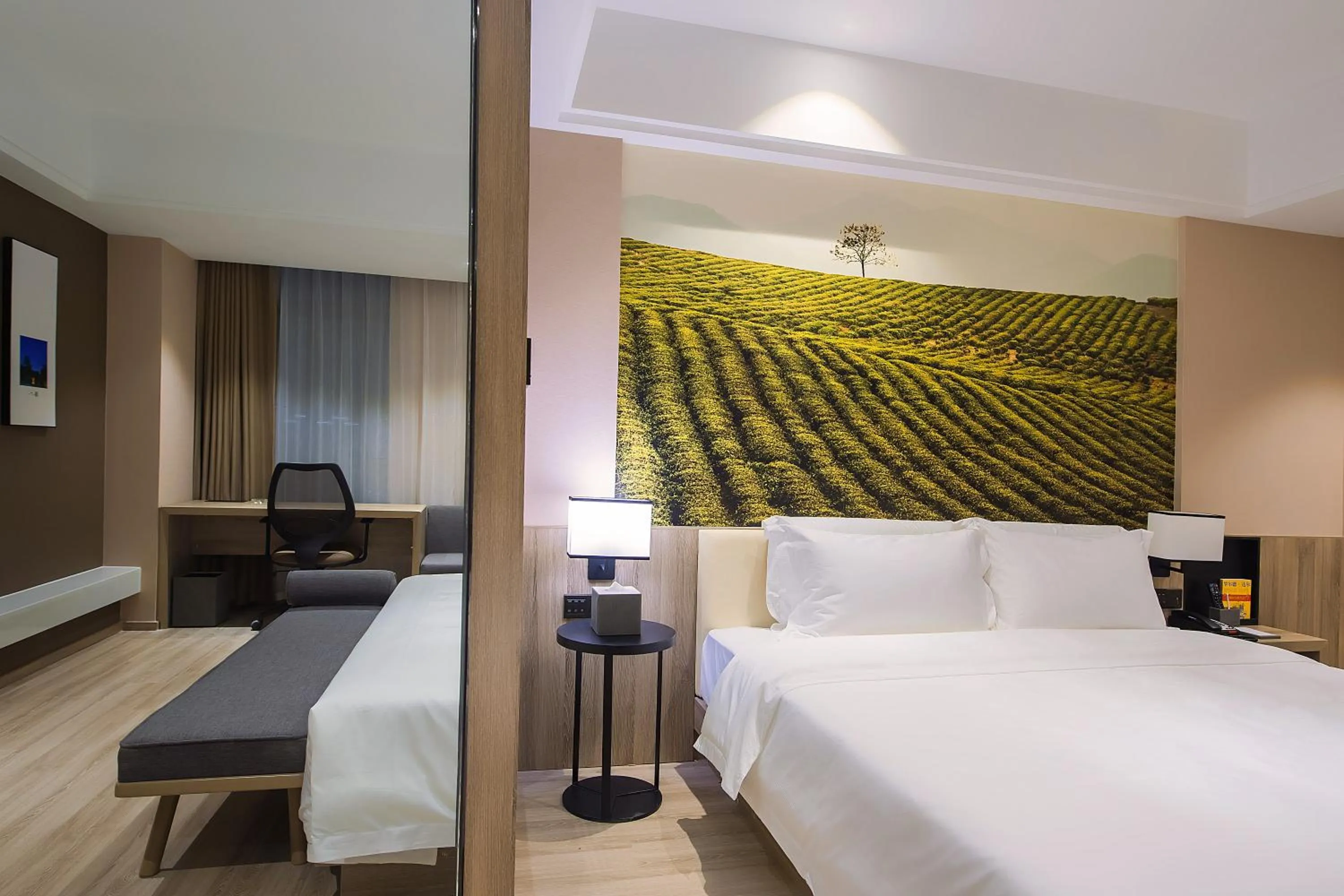 Bed in Hilton Garden Inn Zhuji East