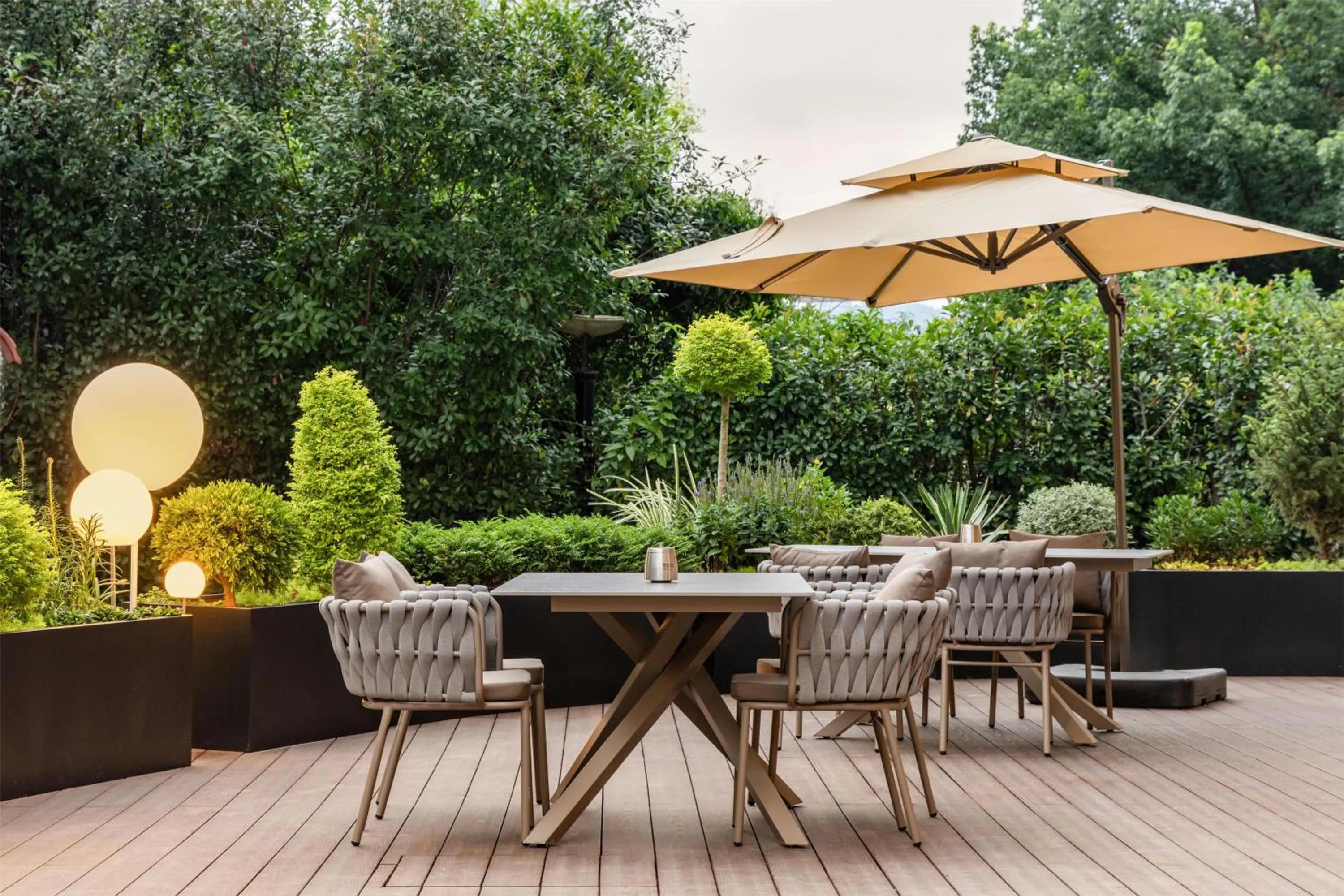 Restaurant/places to eat in Hilton Garden Inn Zhuji East