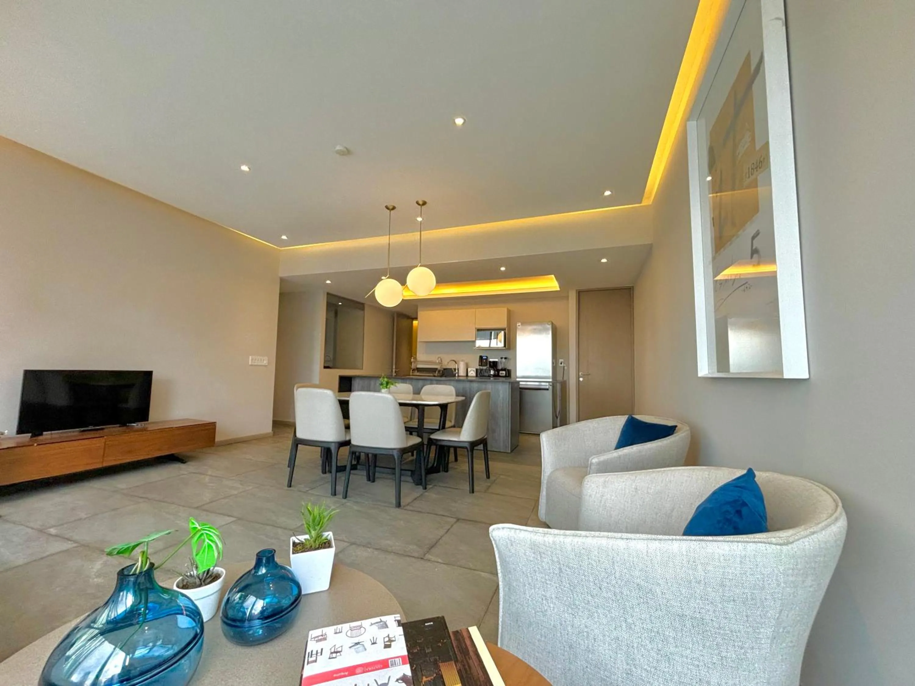 TV and multimedia in Park Life Paradox Santa Fe