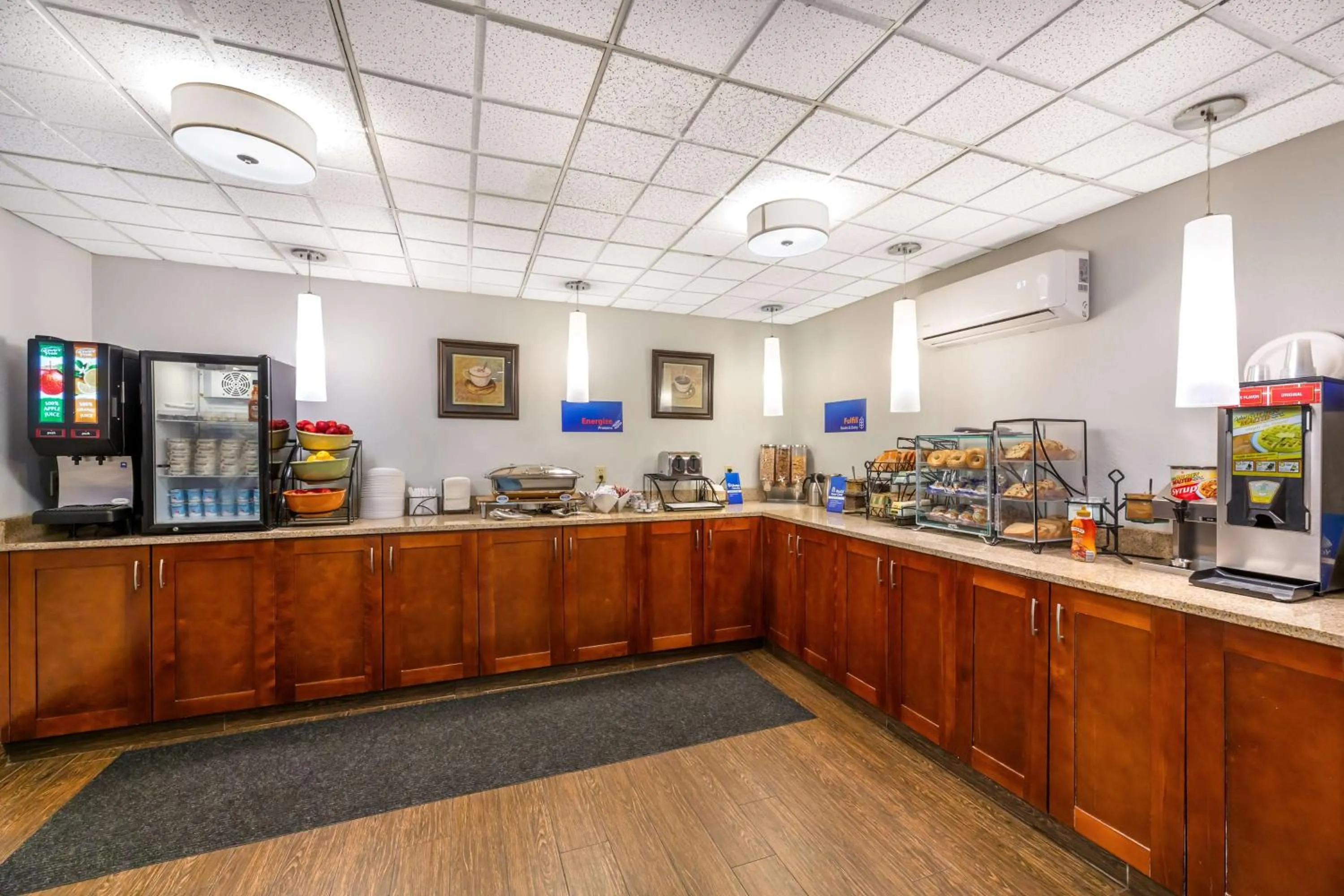 Breakfast in Best Western Port Clinton