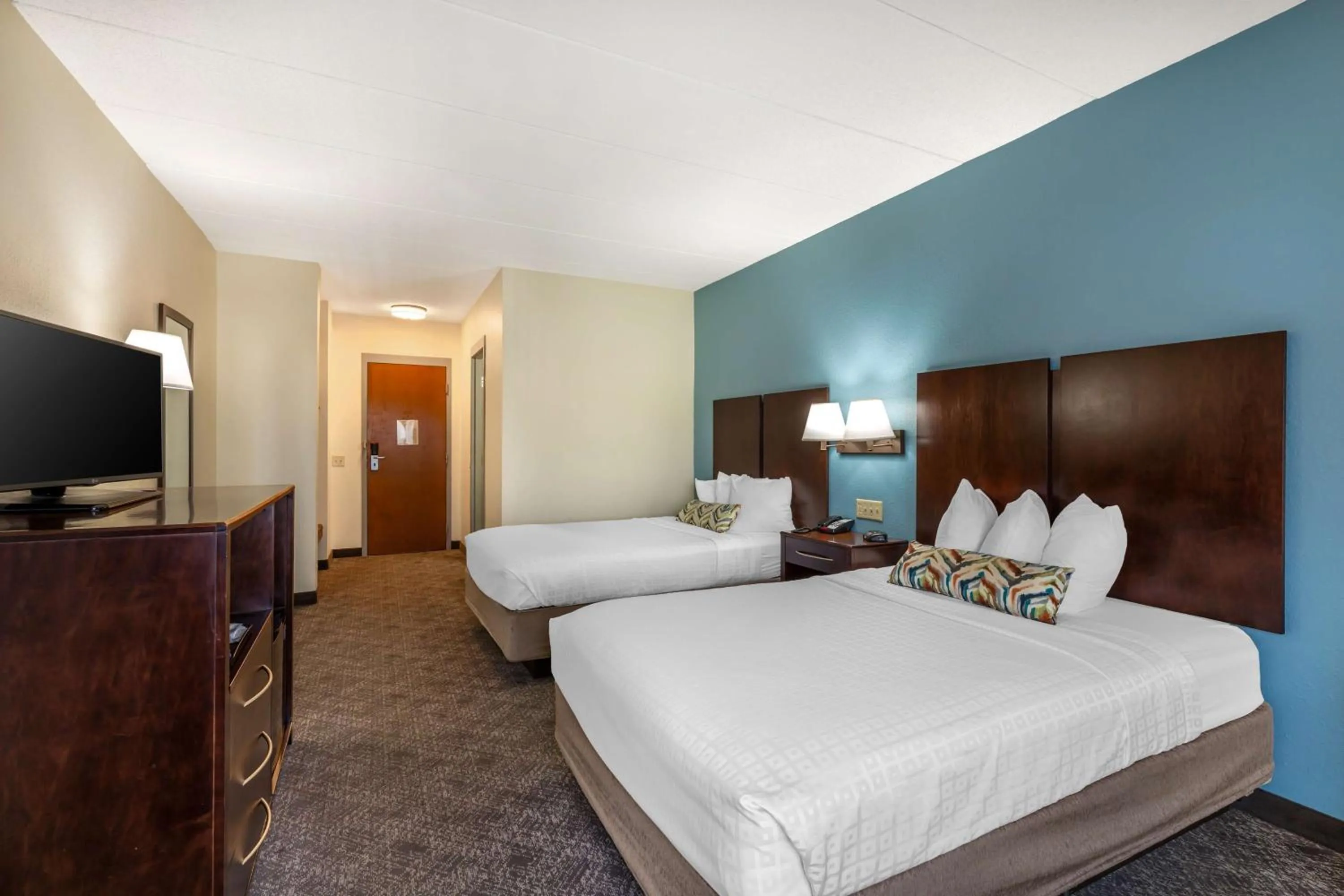 Bedroom, Bed in Best Western Port Clinton