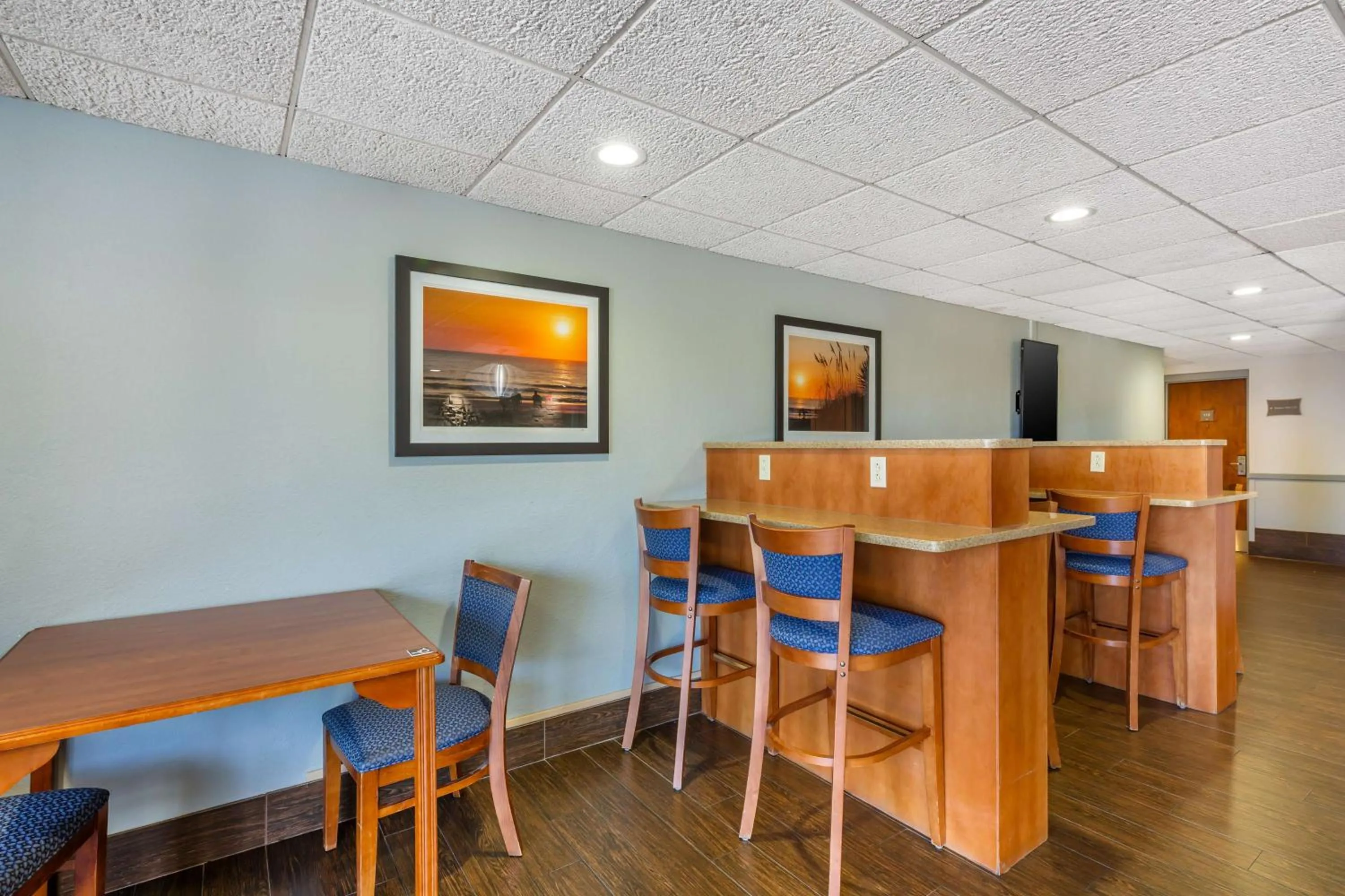Lobby or reception in Best Western Port Clinton