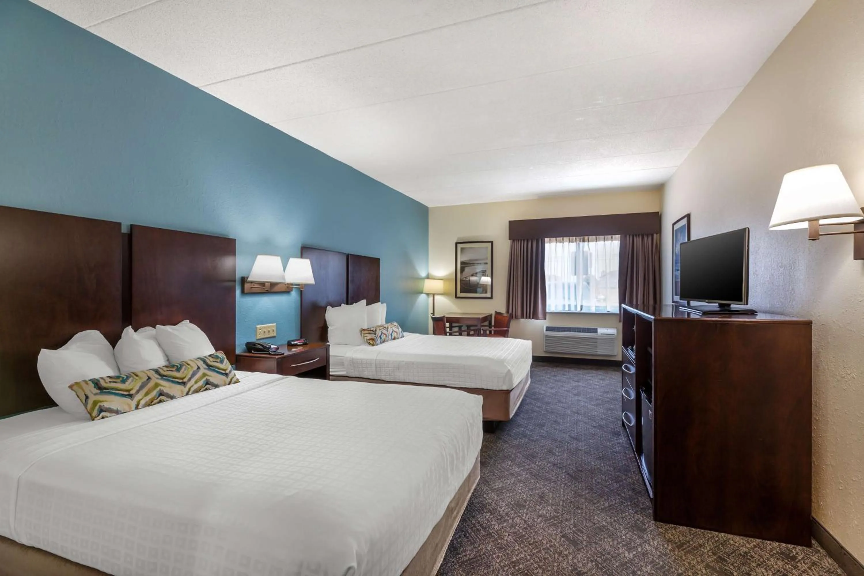 Bedroom, Bed in Best Western Port Clinton