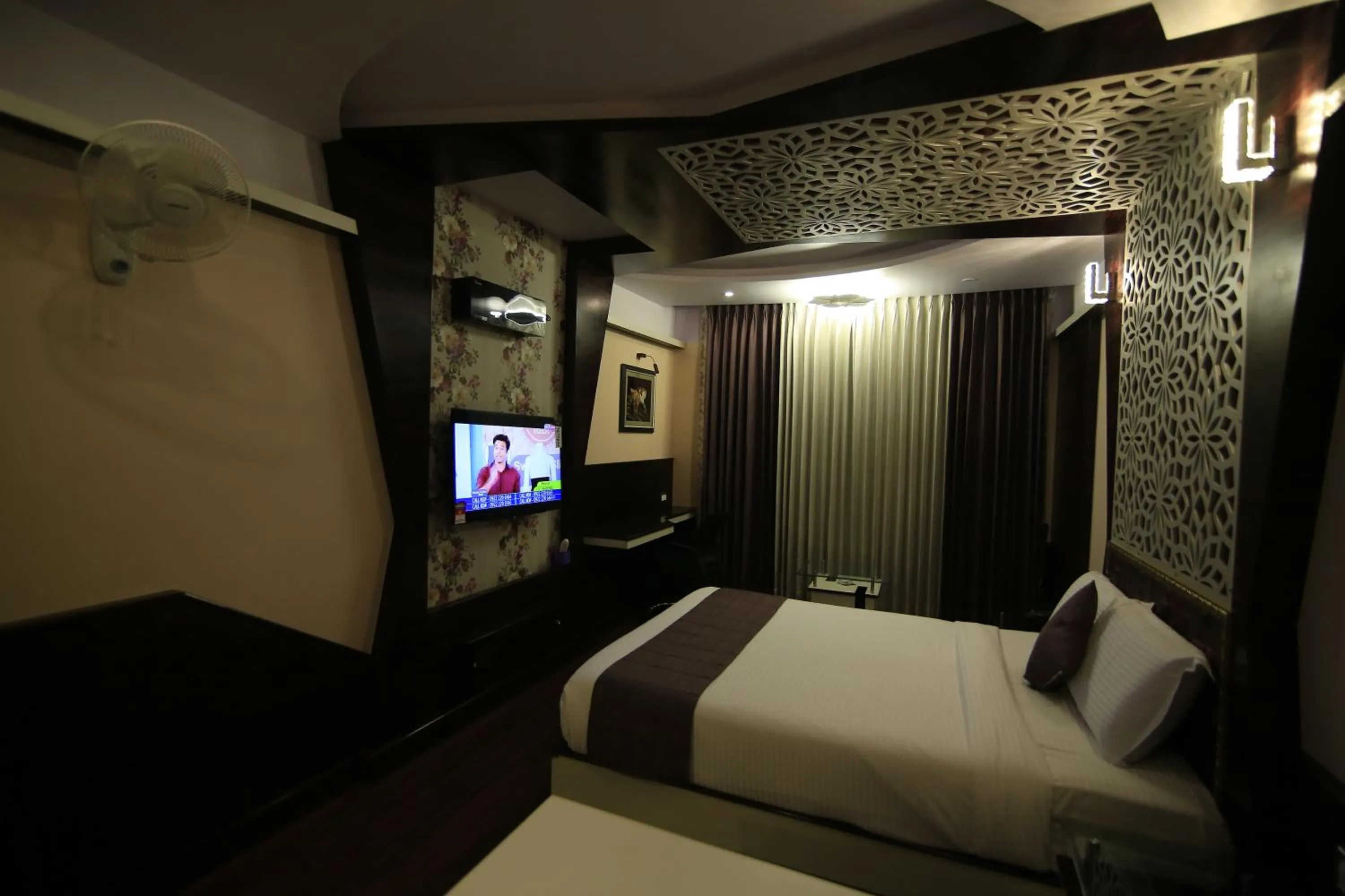 Bed in Beverly villa