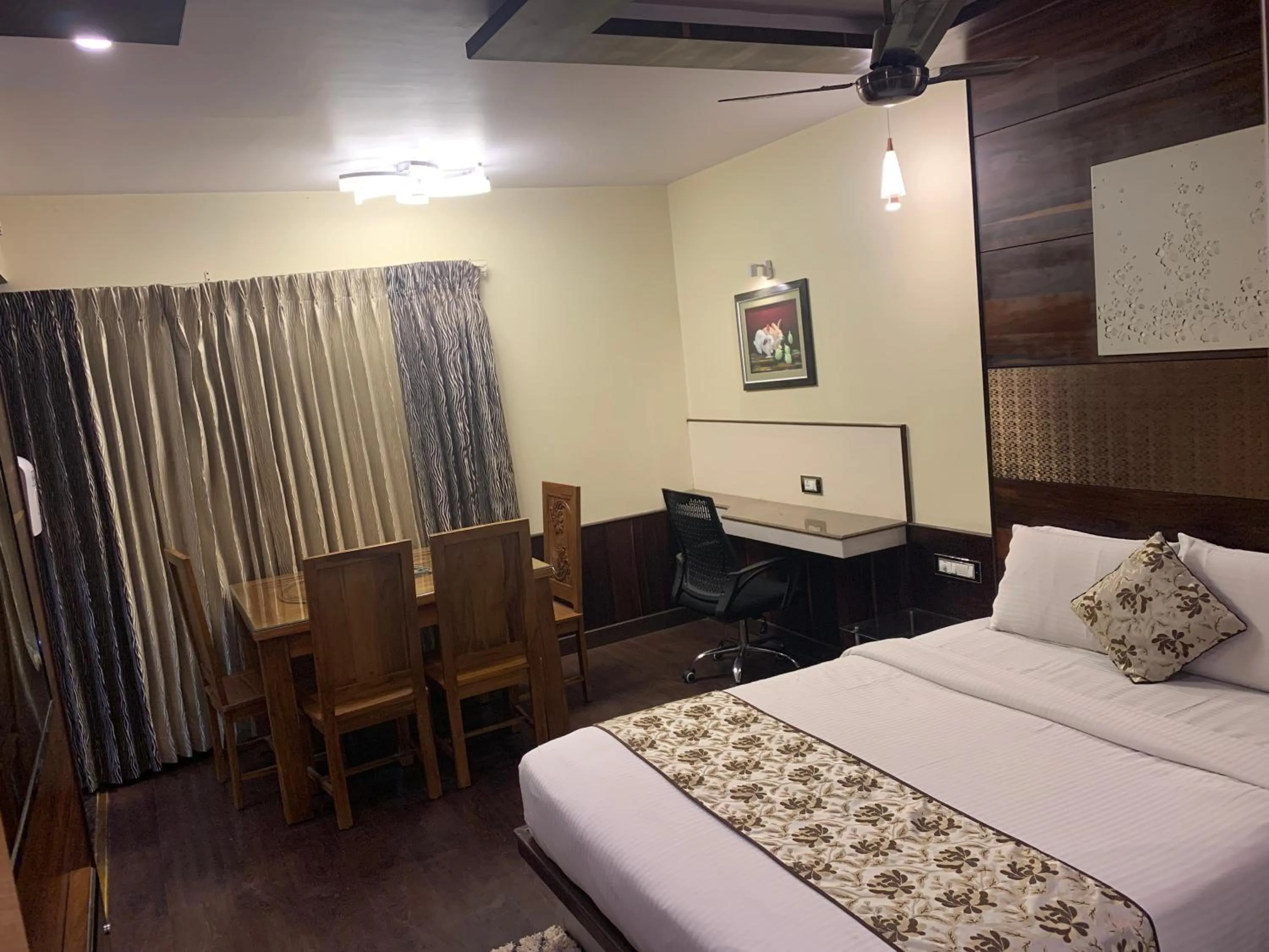 Bed in Beverly villa