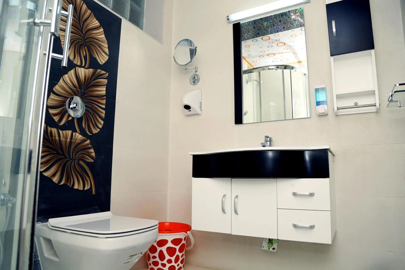 Bathroom in Beverly villa