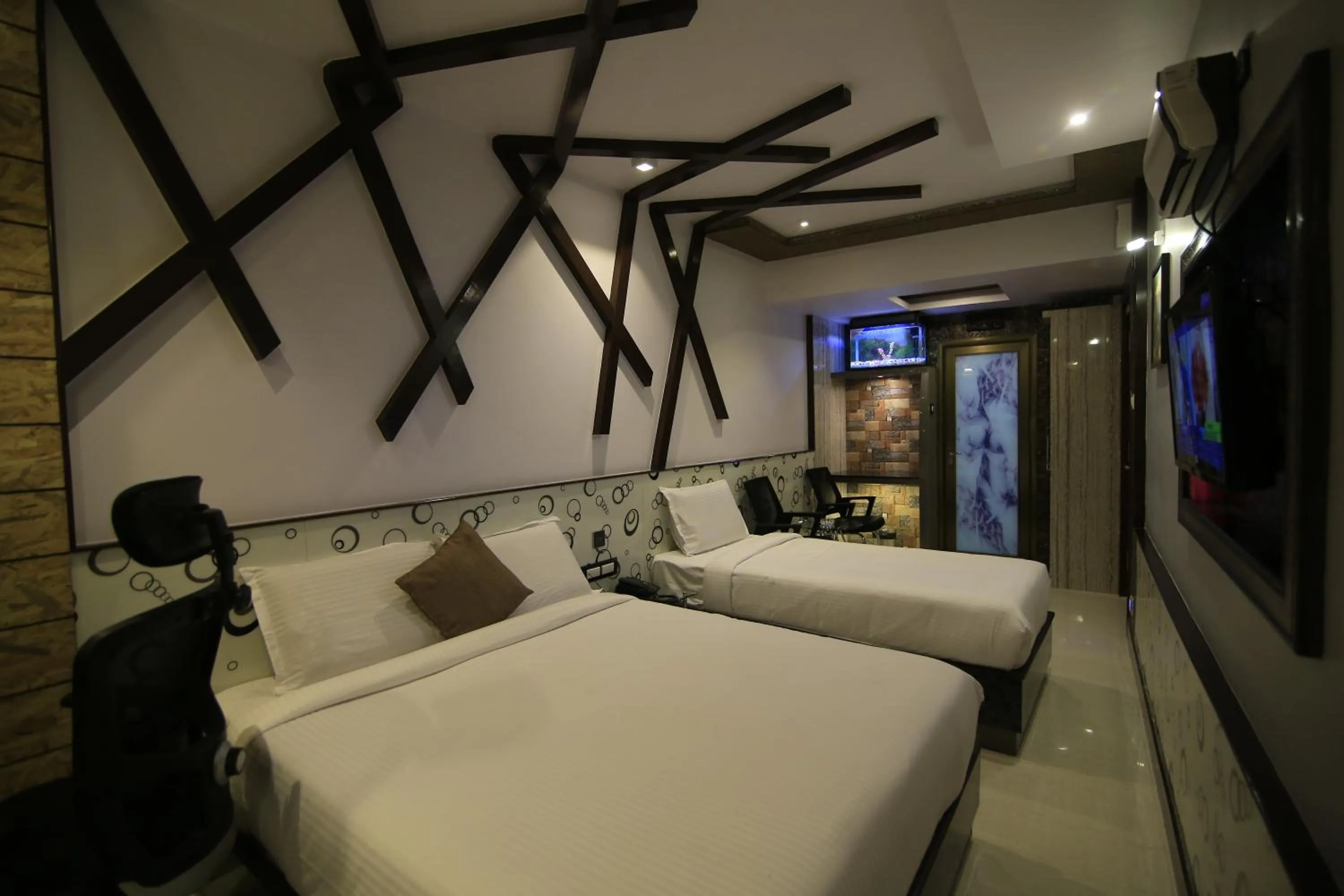 Bed in Beverly villa