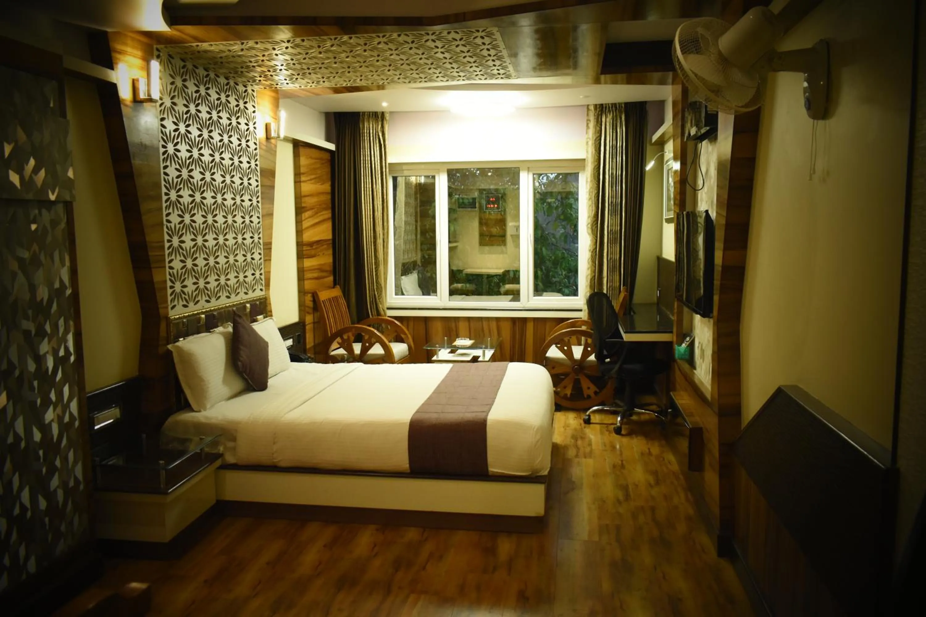 Bed in Beverly villa