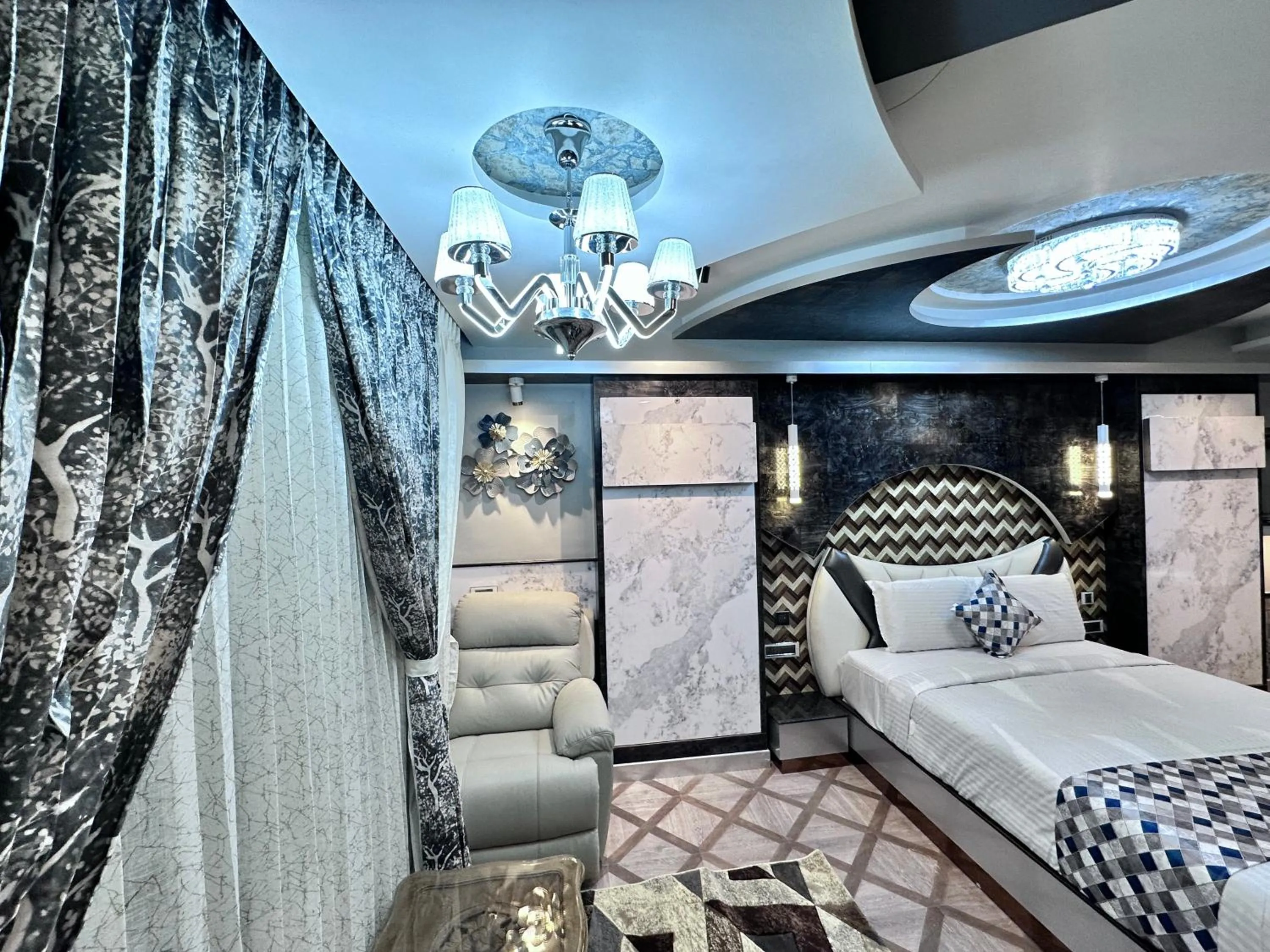 Bed in Beverly villa