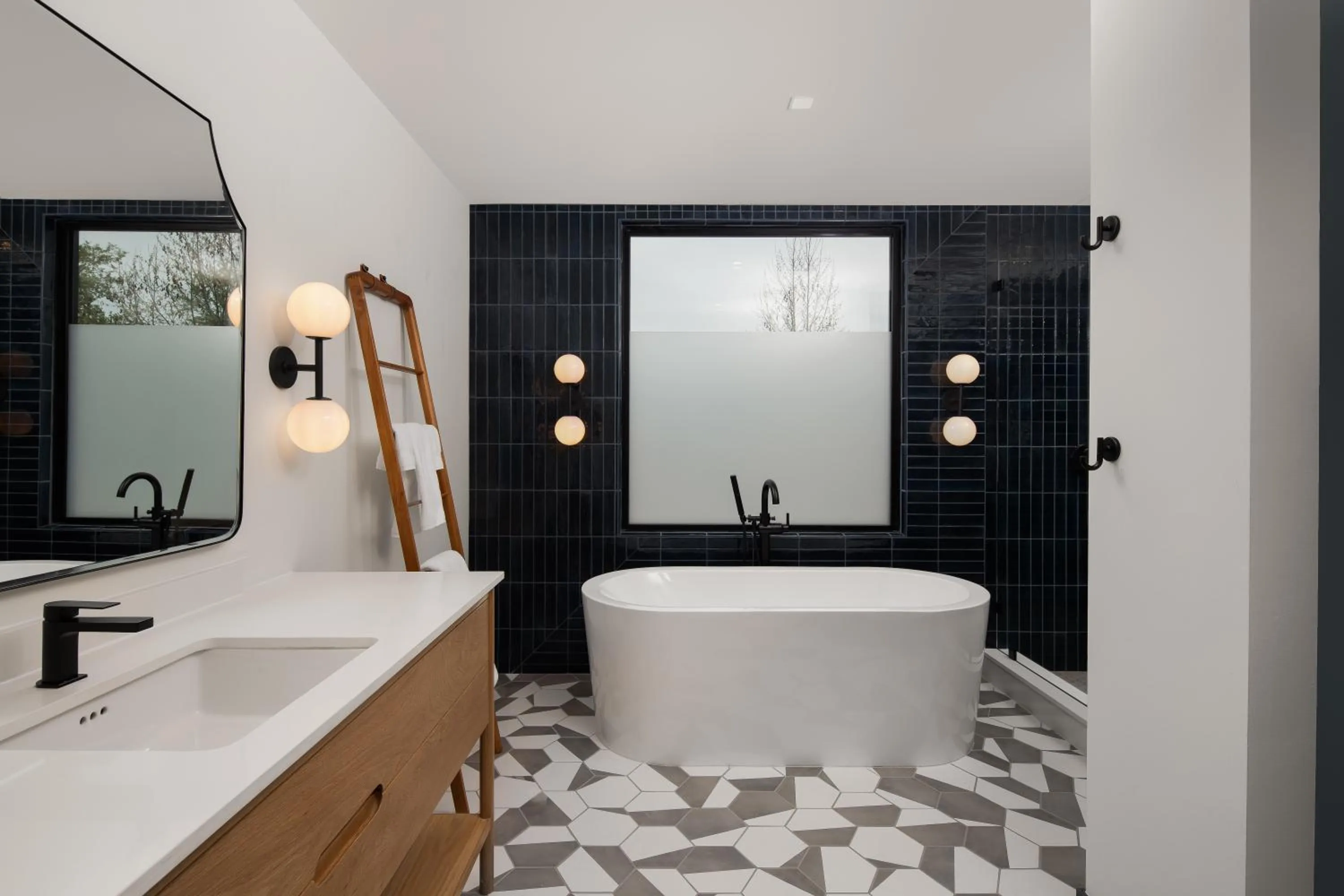 Bathroom in Calistoga Motor Lodge and Spa