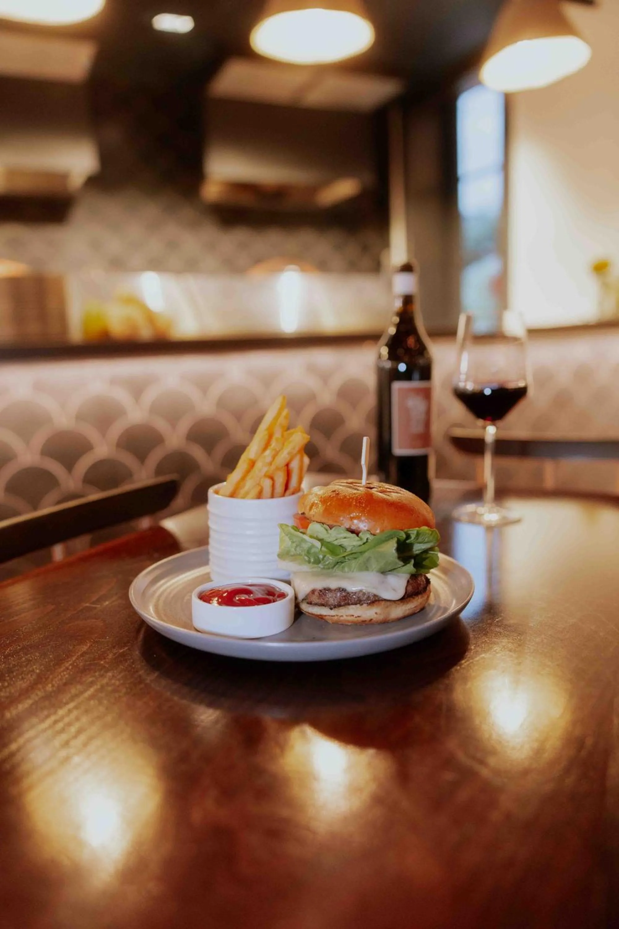 Restaurant/places to eat in Calistoga Motor Lodge and Spa