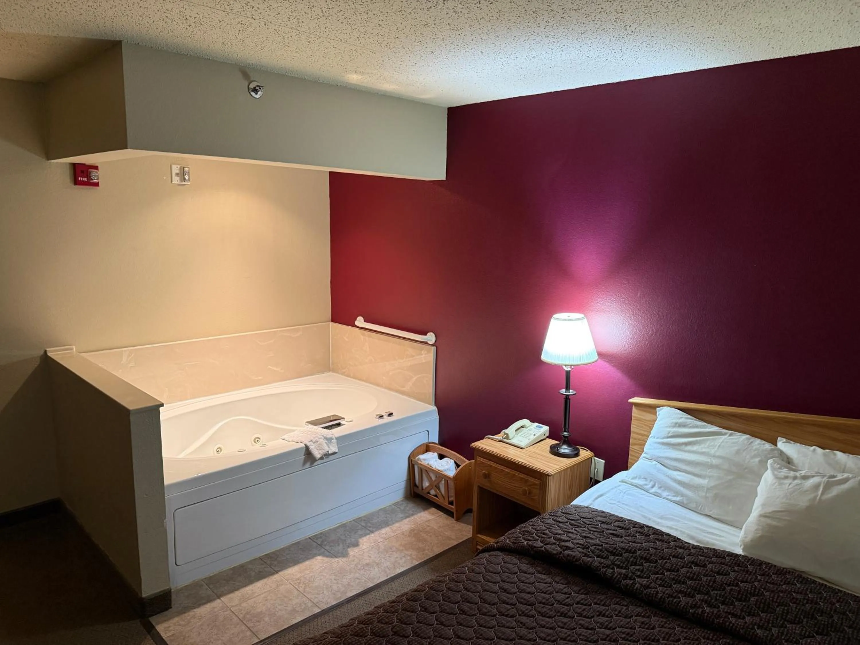 Bed in Rodeway Inn Hesston