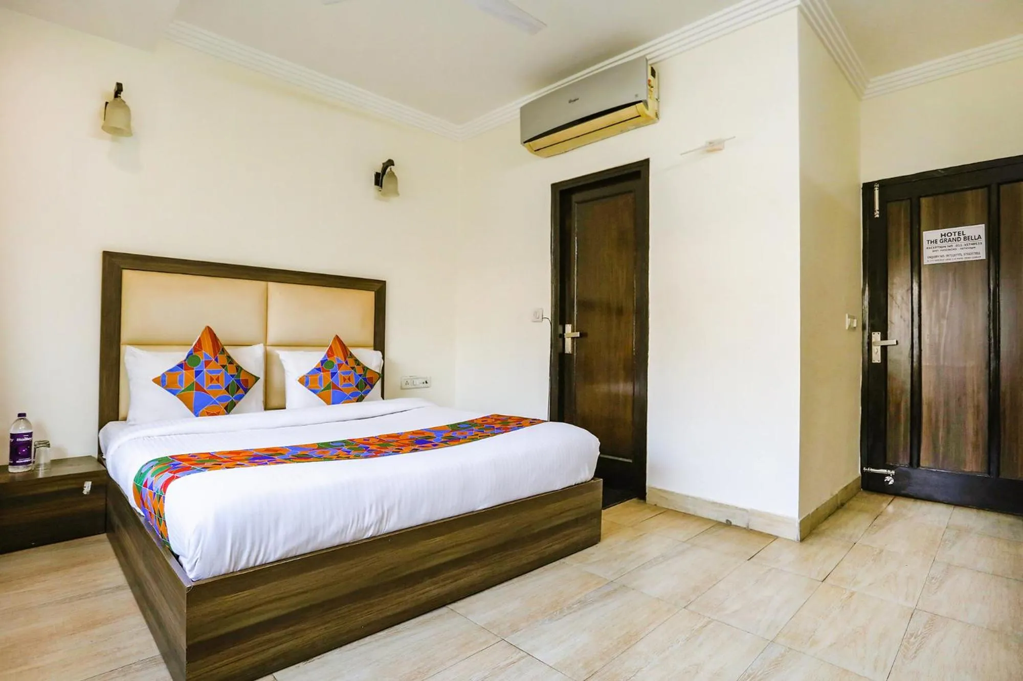 Bed in Via JPM The Grand Bella - Nr Nehru Place Market
