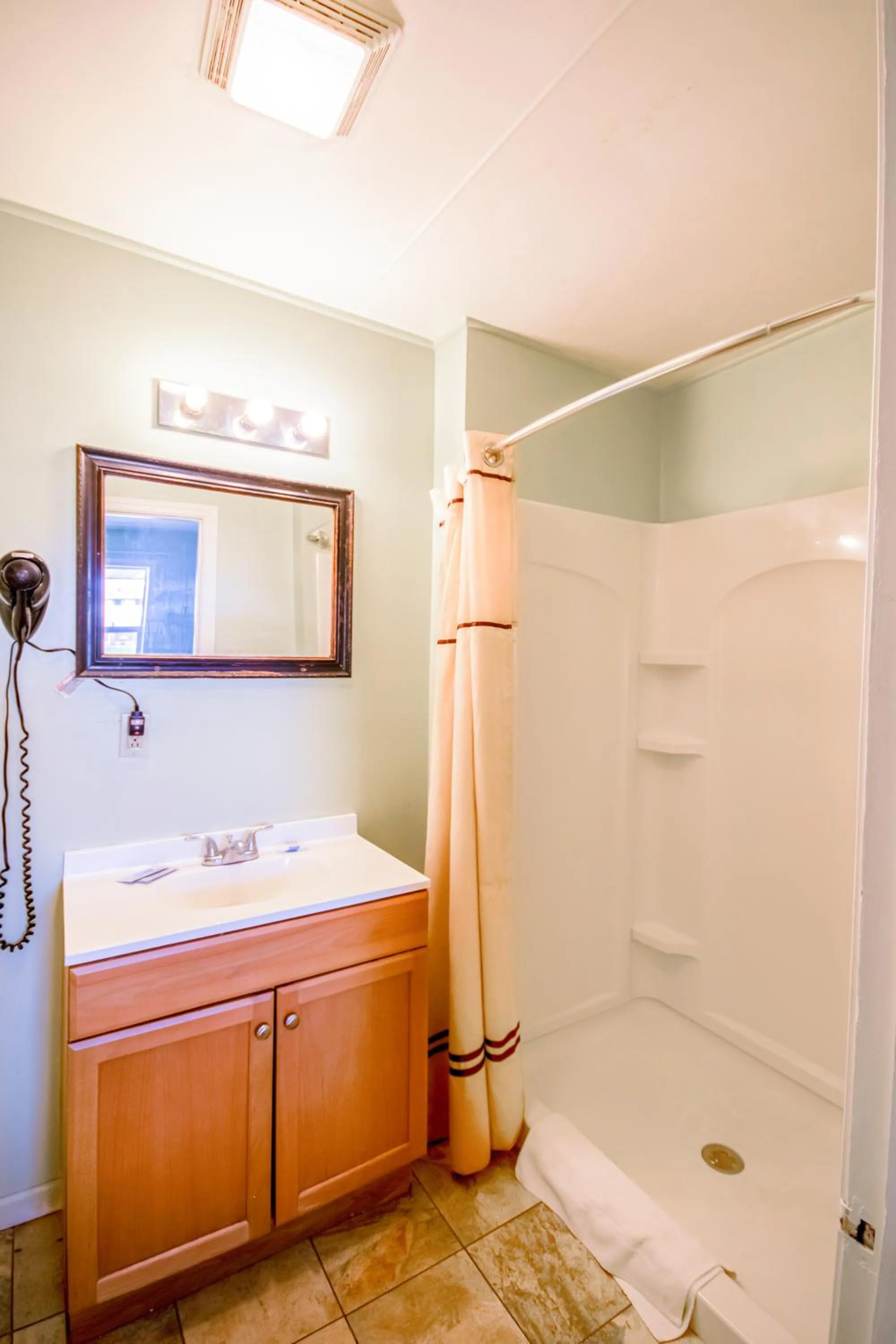 Bathroom in OYO Travelier Motel