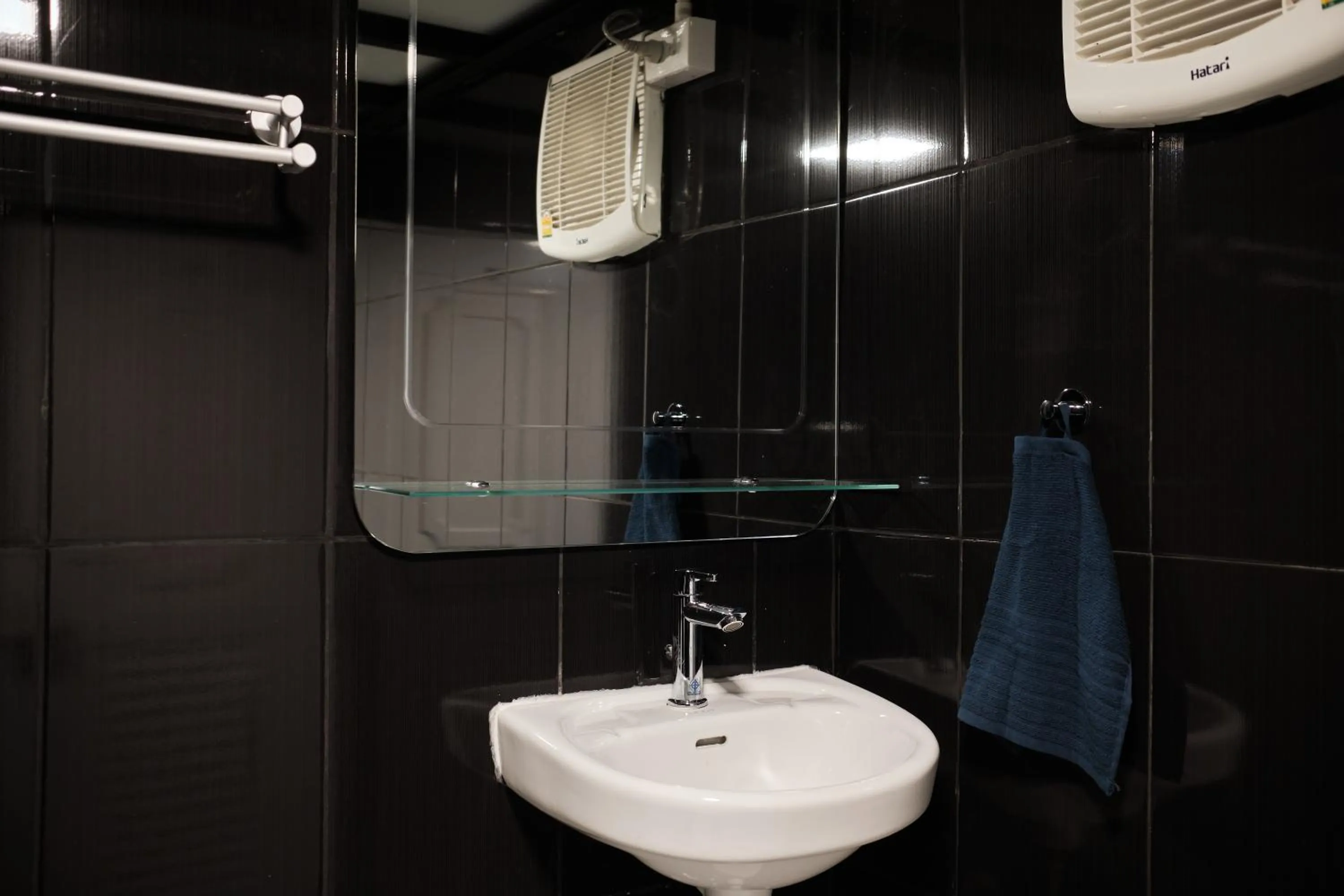 Shower in Private Stay Hostel