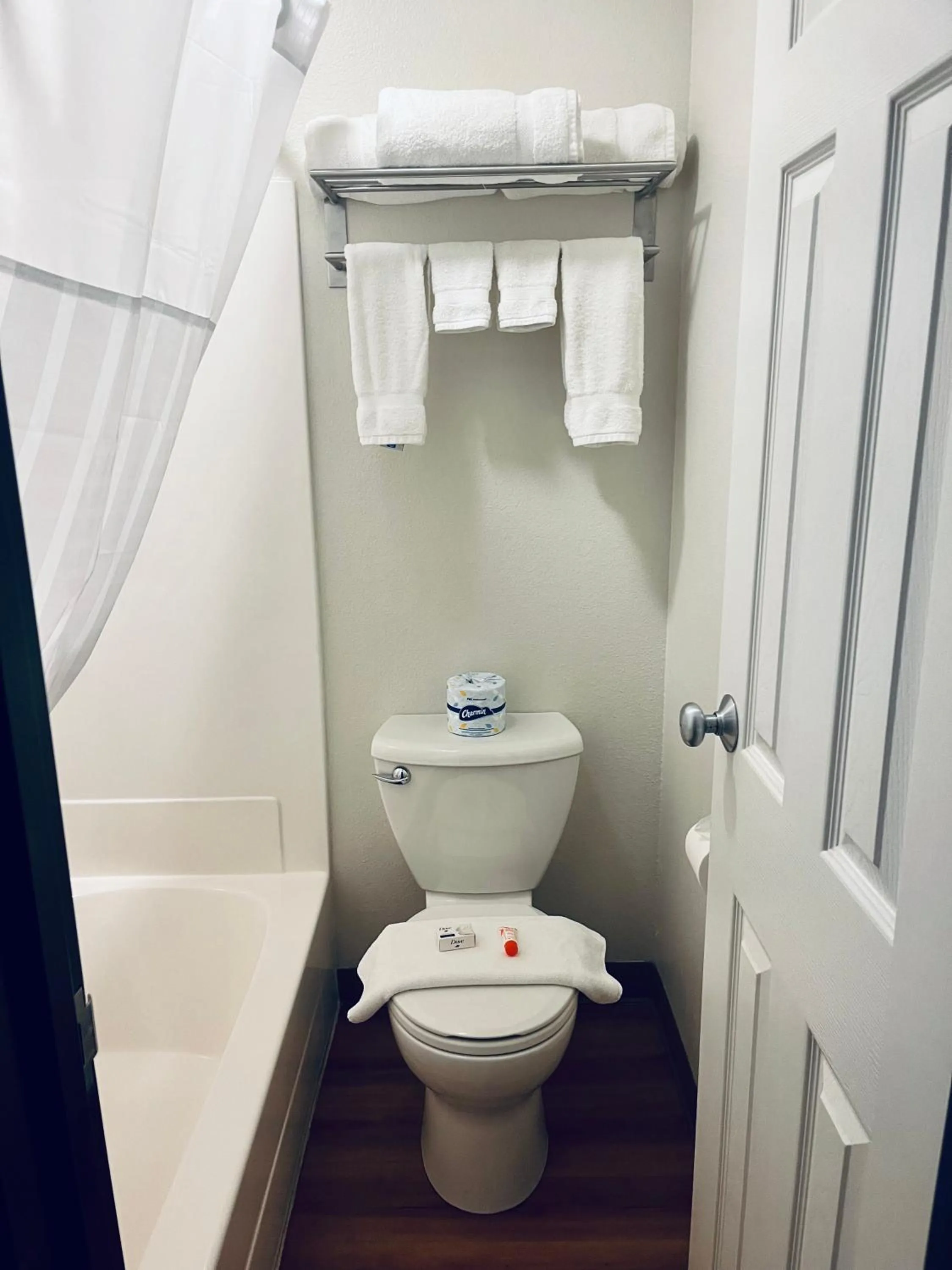 Toilet in Travelodge by Wyndham Wall