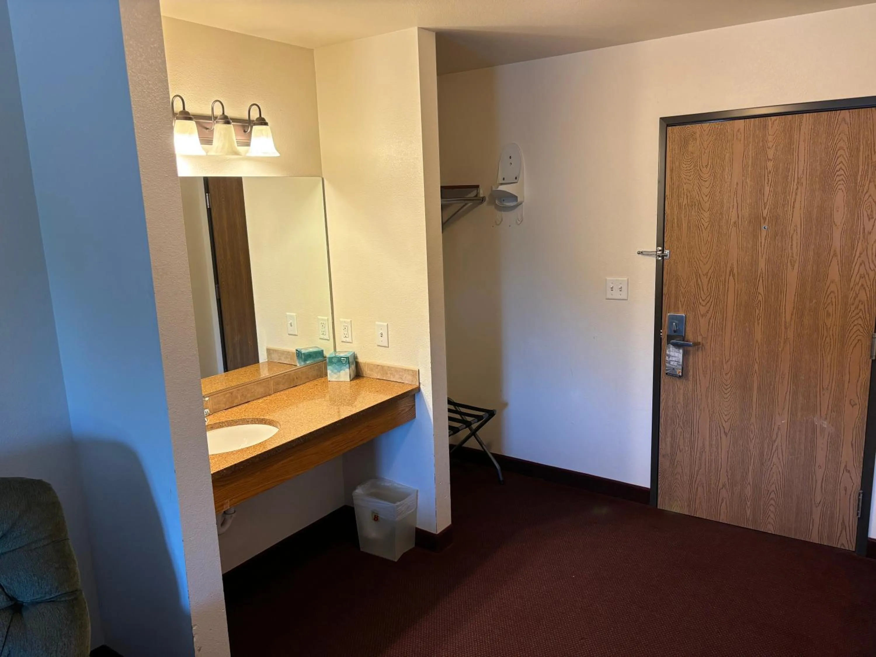 Super 8 by Wyndham Rexburg