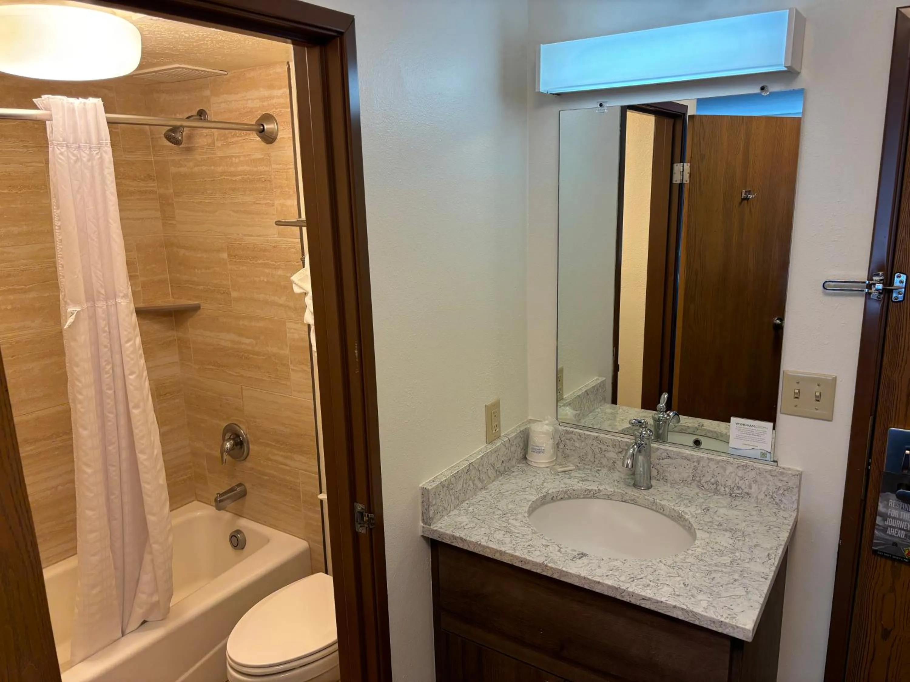 Super 8 by Wyndham Rexburg