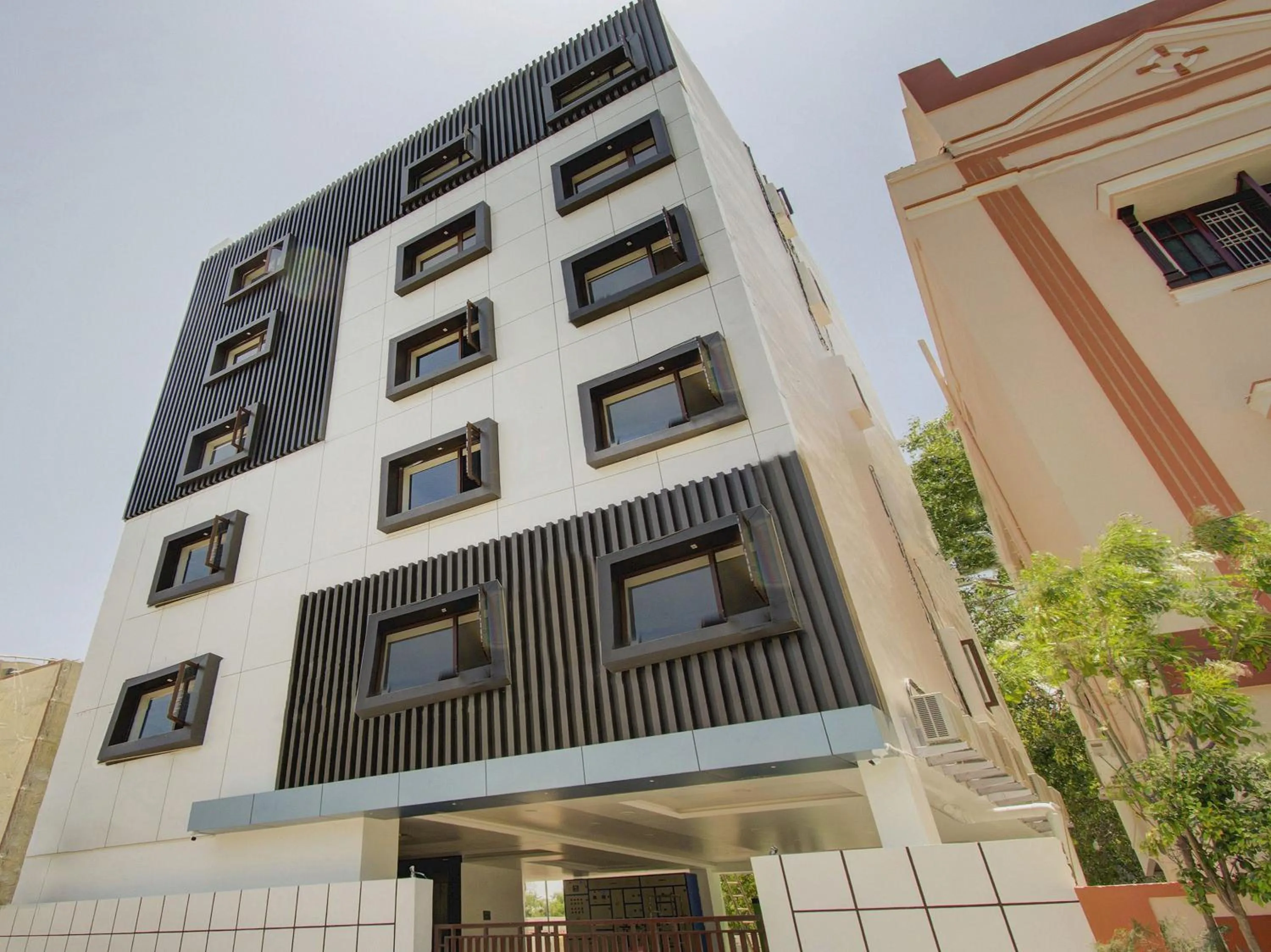 Facade/entrance in Super Capital O V Hotel