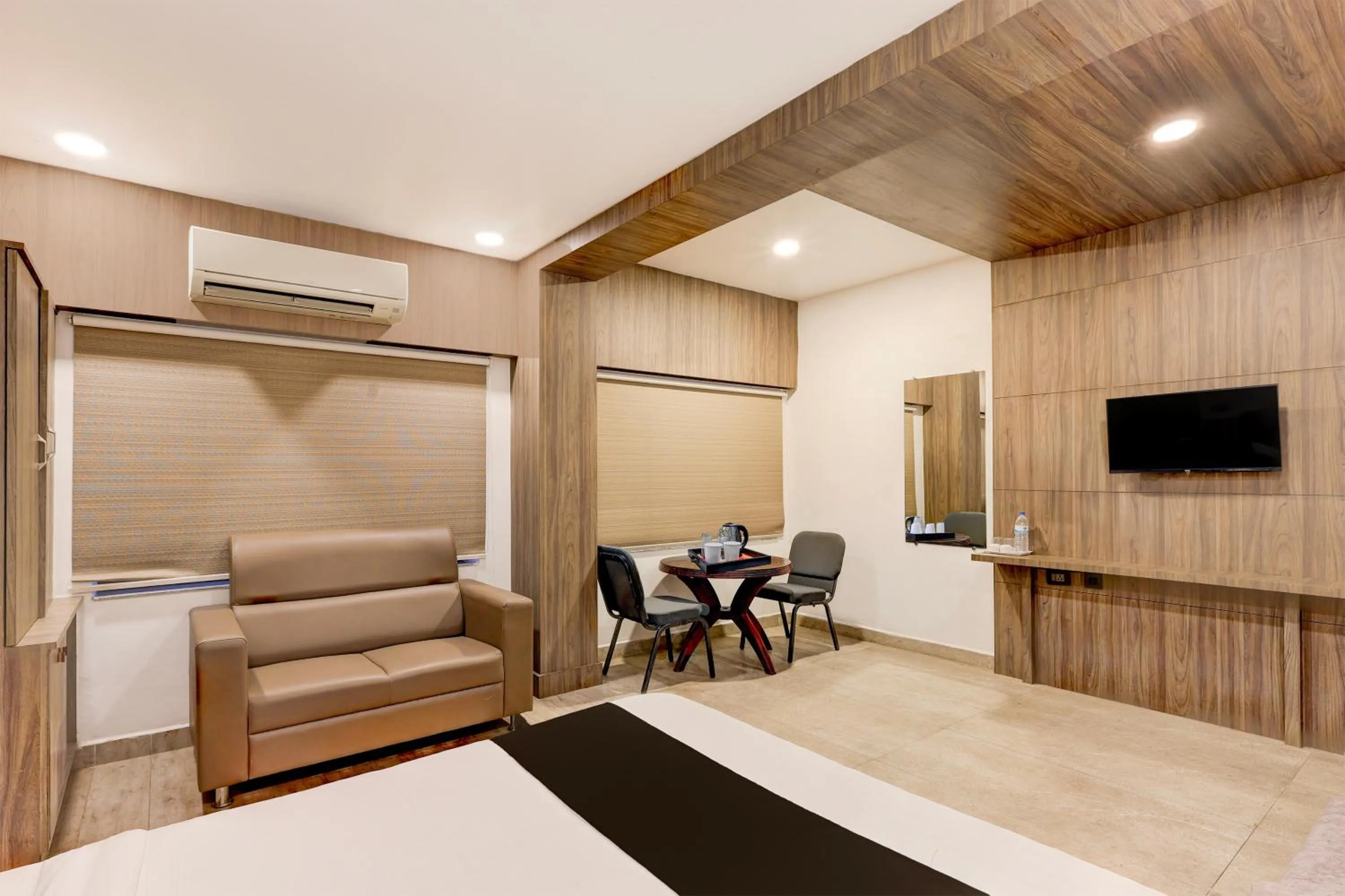 Bedroom in Super Townhouse V Hotel