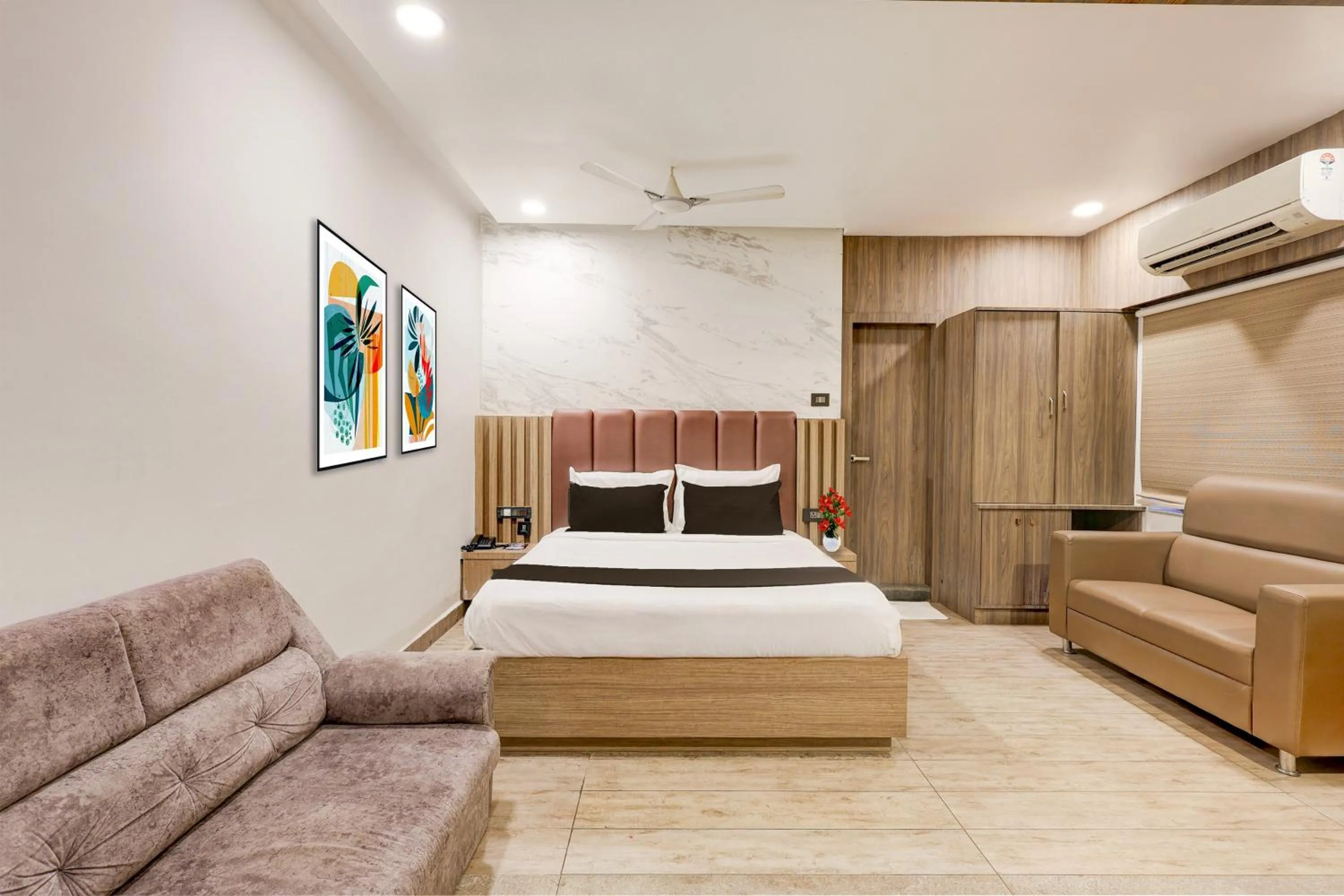 Bedroom, Bed in Super Townhouse V Hotel