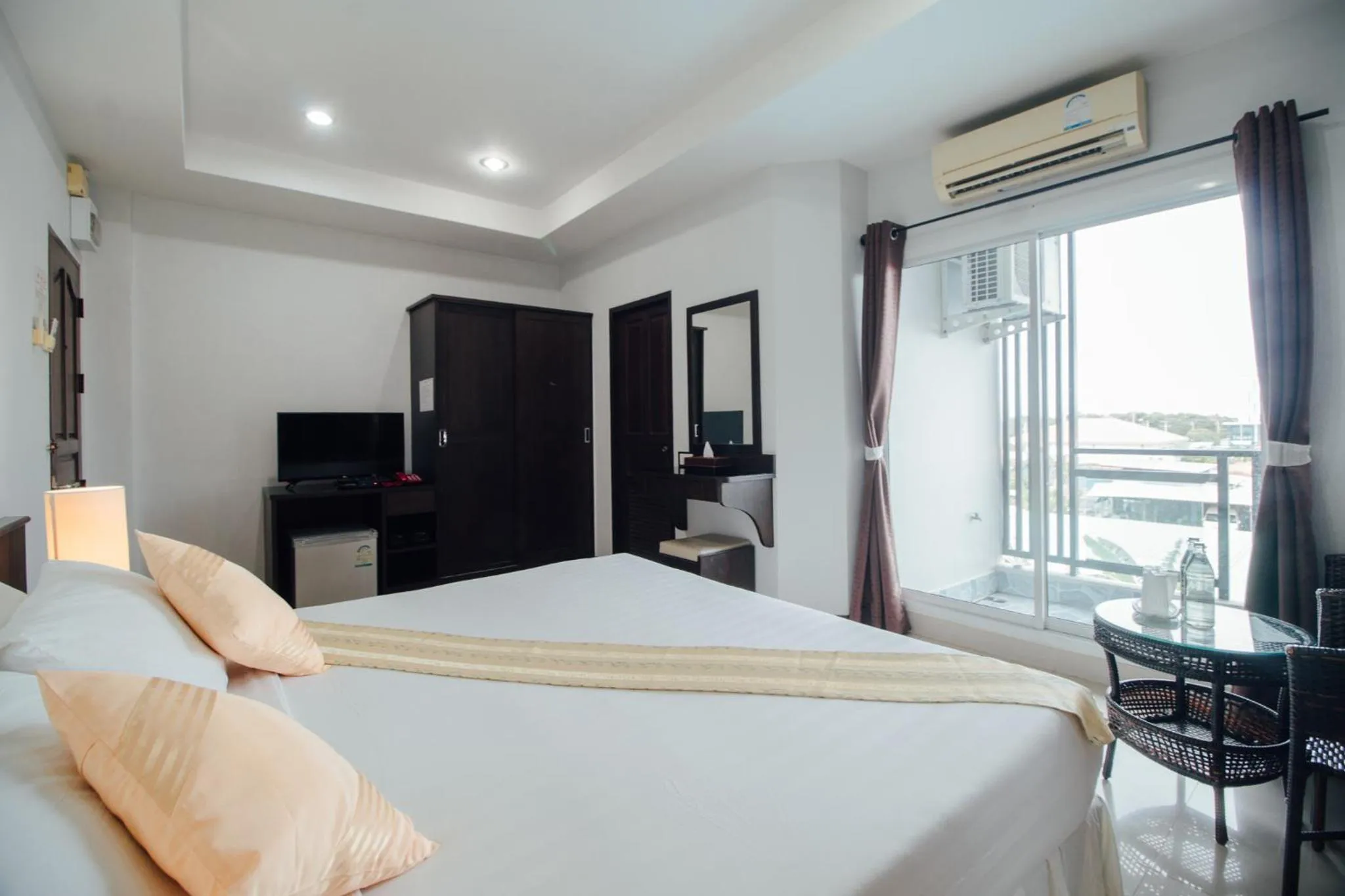 Bed in Iyara Hua Hin Lodge