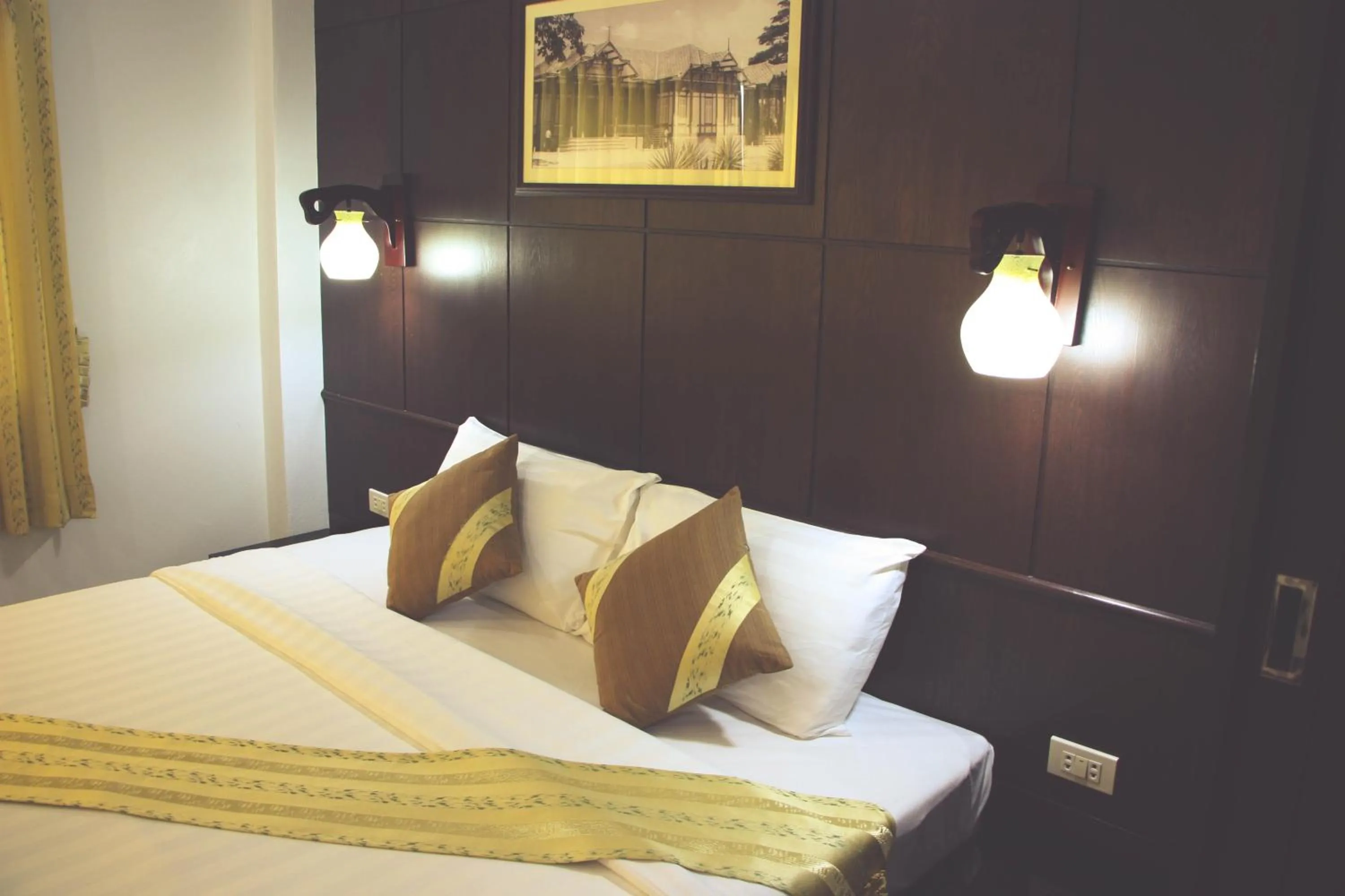 Bed in Iyara Hua Hin Lodge