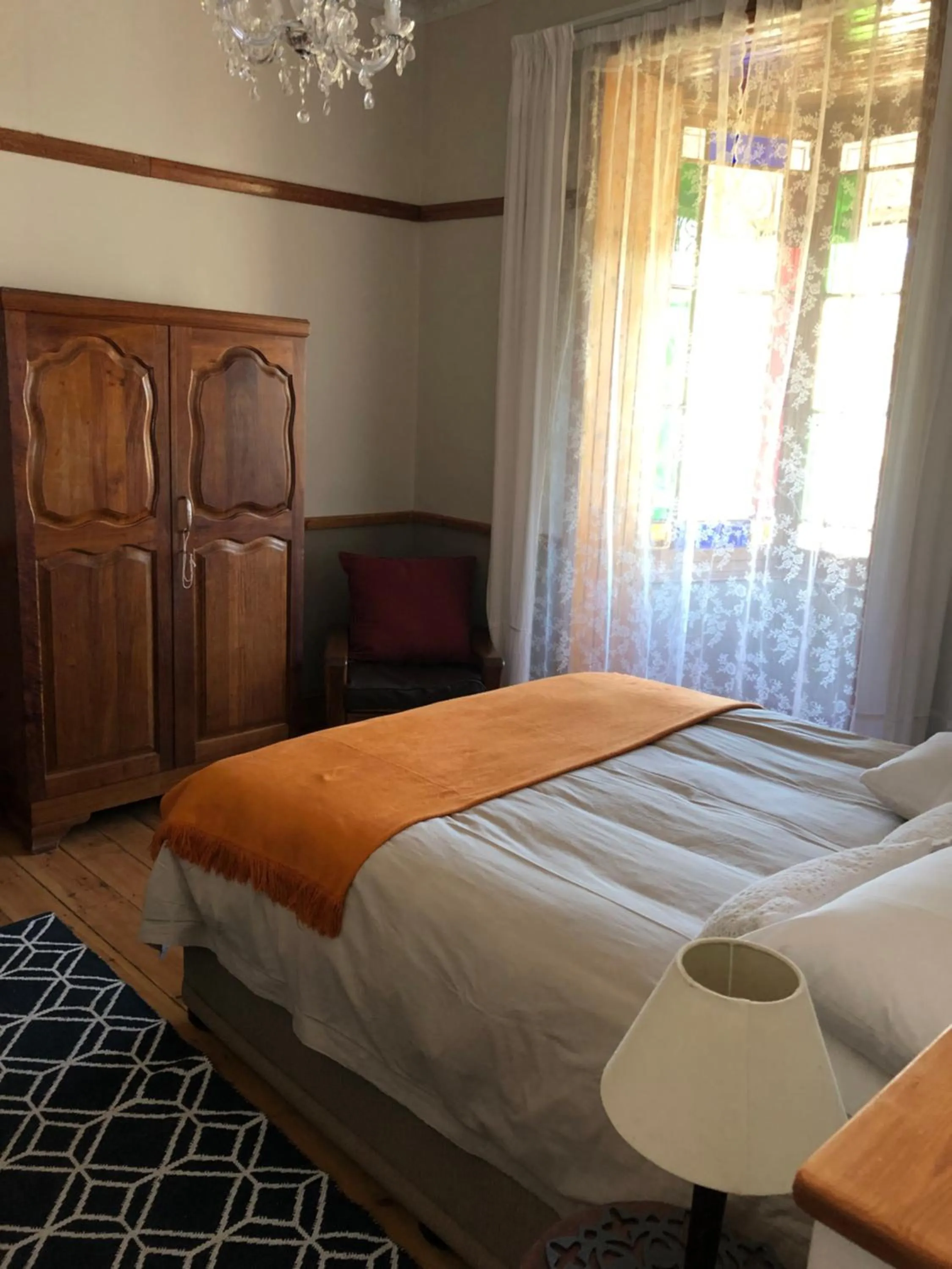 Bed in Apple and Rose