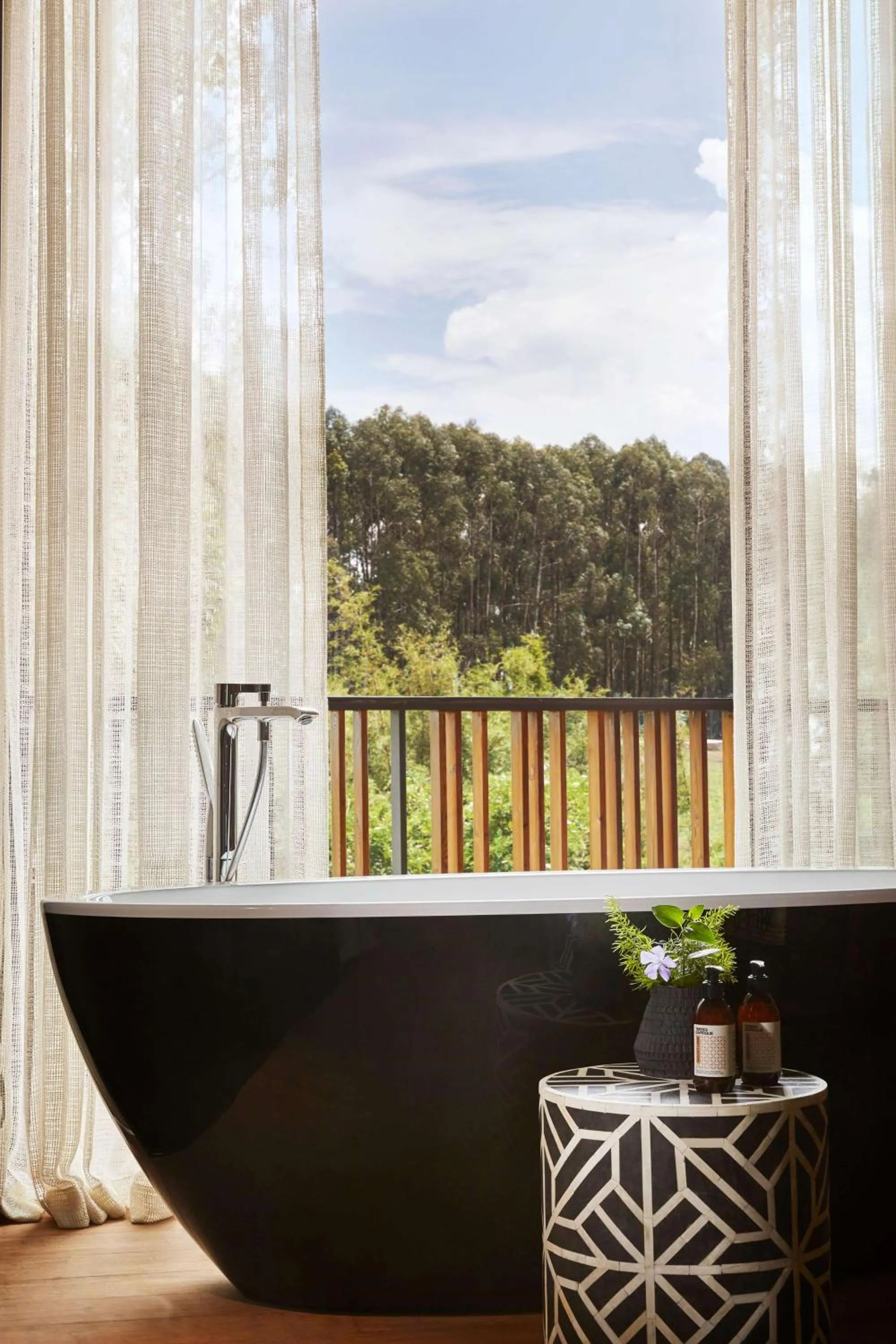 Bathroom in One&Only Gorilla's Nest