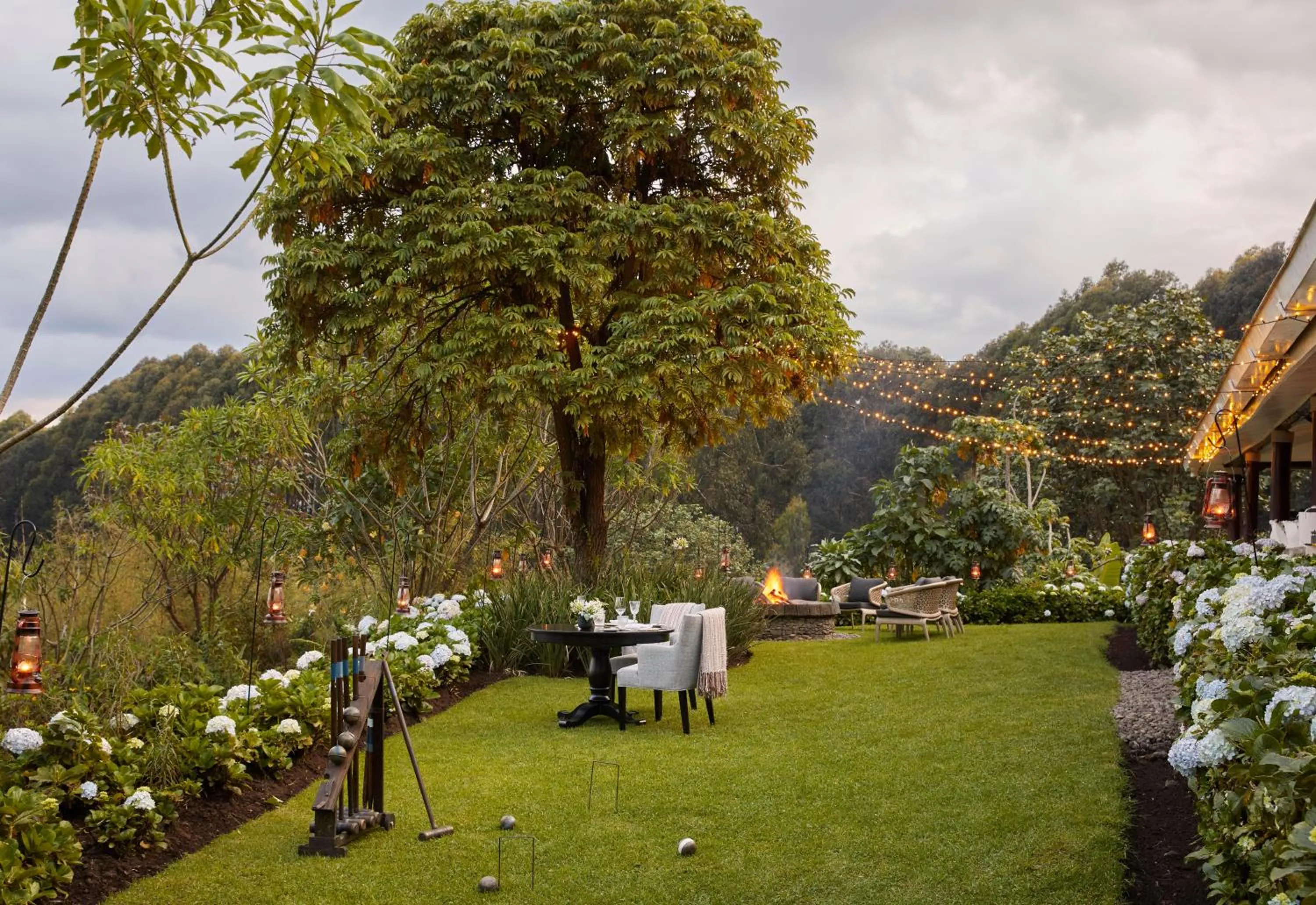 Restaurant/places to eat in One&Only Gorilla's Nest